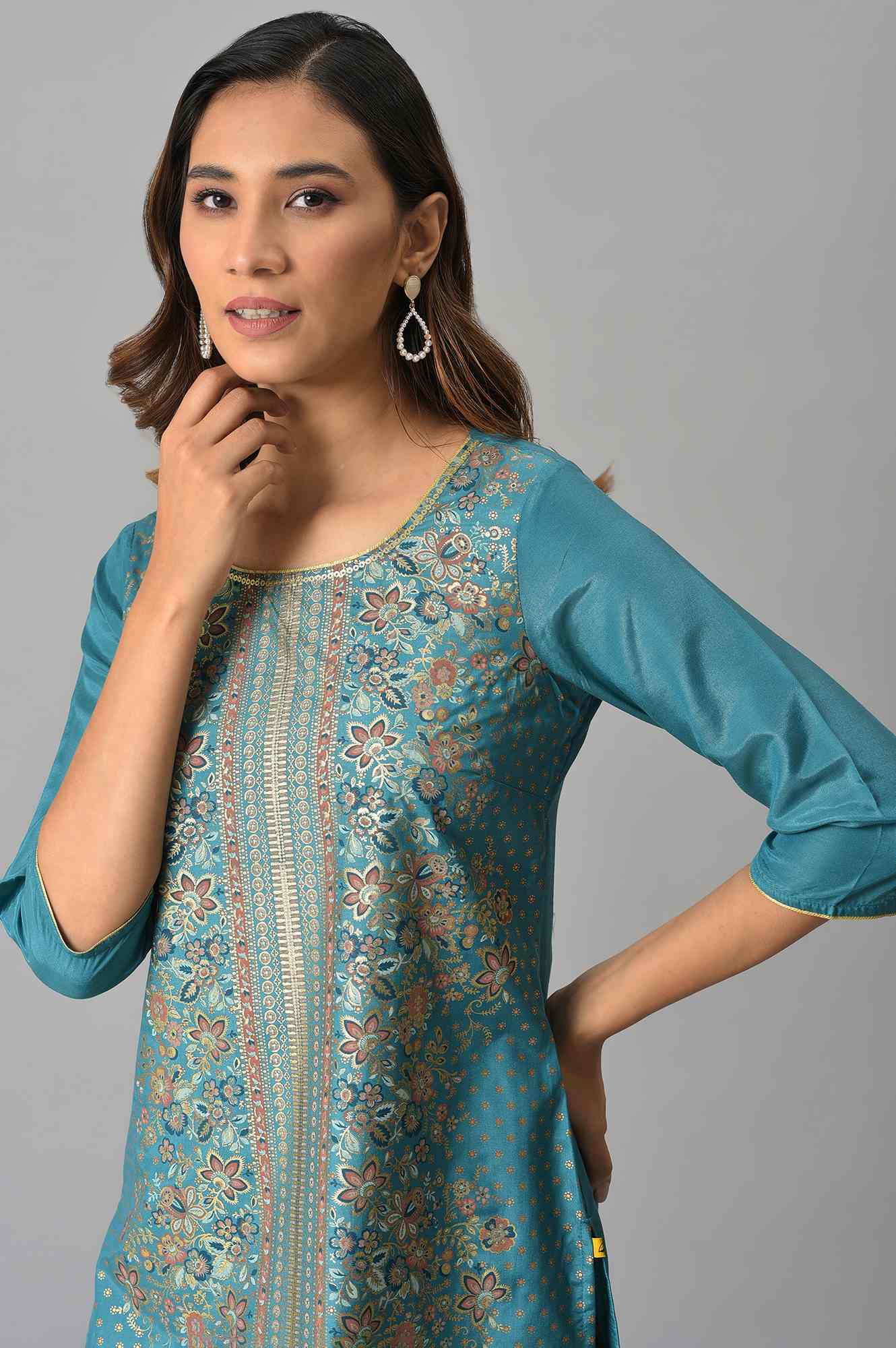 Green Floral Printed Sequined Festive Kurta - Image 6