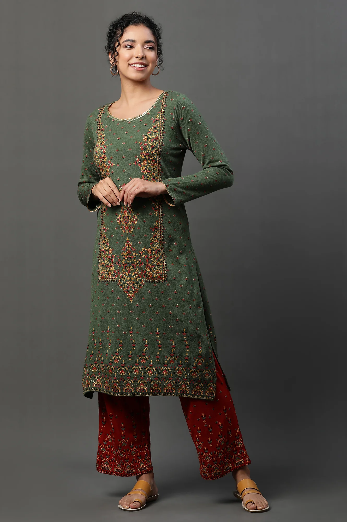 Green Floral Printed Winter Kurta and Palazzos Set - Image 2