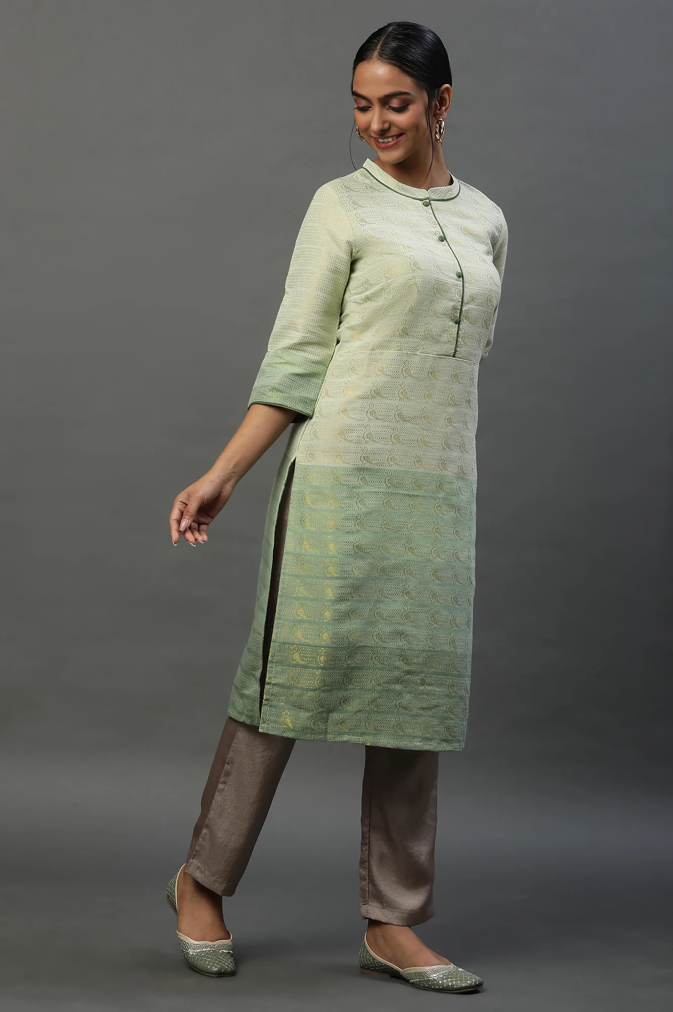 Green Geometric Print Zari Straight Cotton Kurta - Image 5