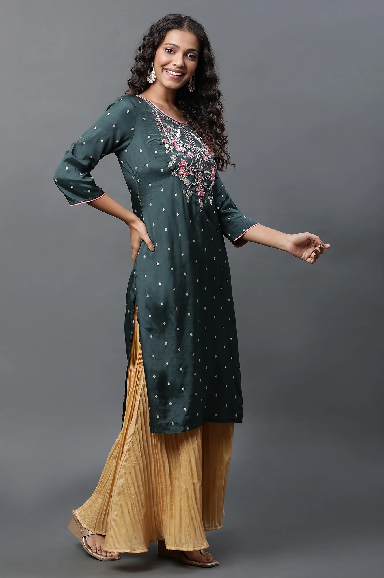 Green Polka Dot Embroidered Straight Shantung Kurta - Image 5
