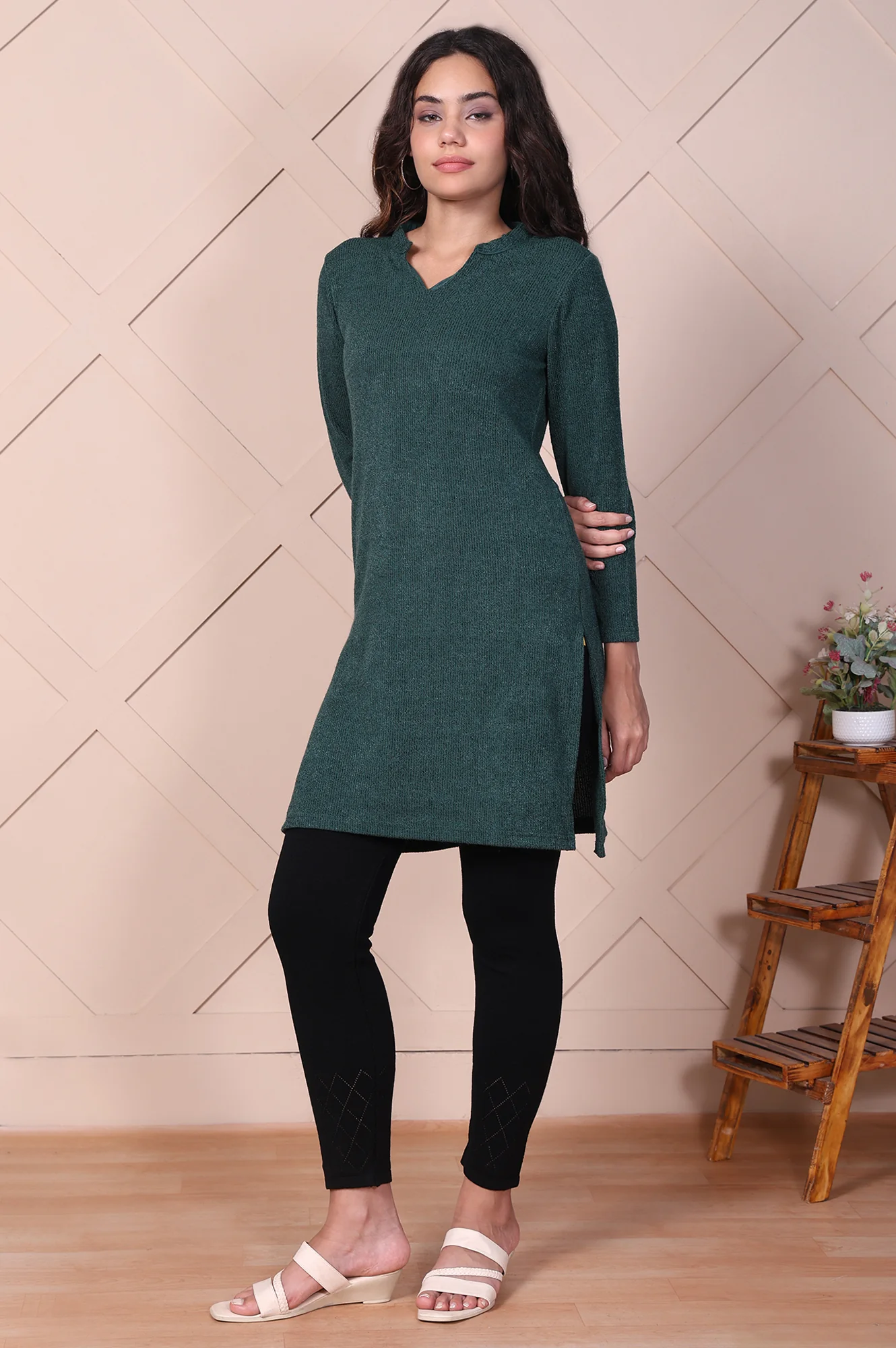 Green Textured Straight Kurti - Image 4