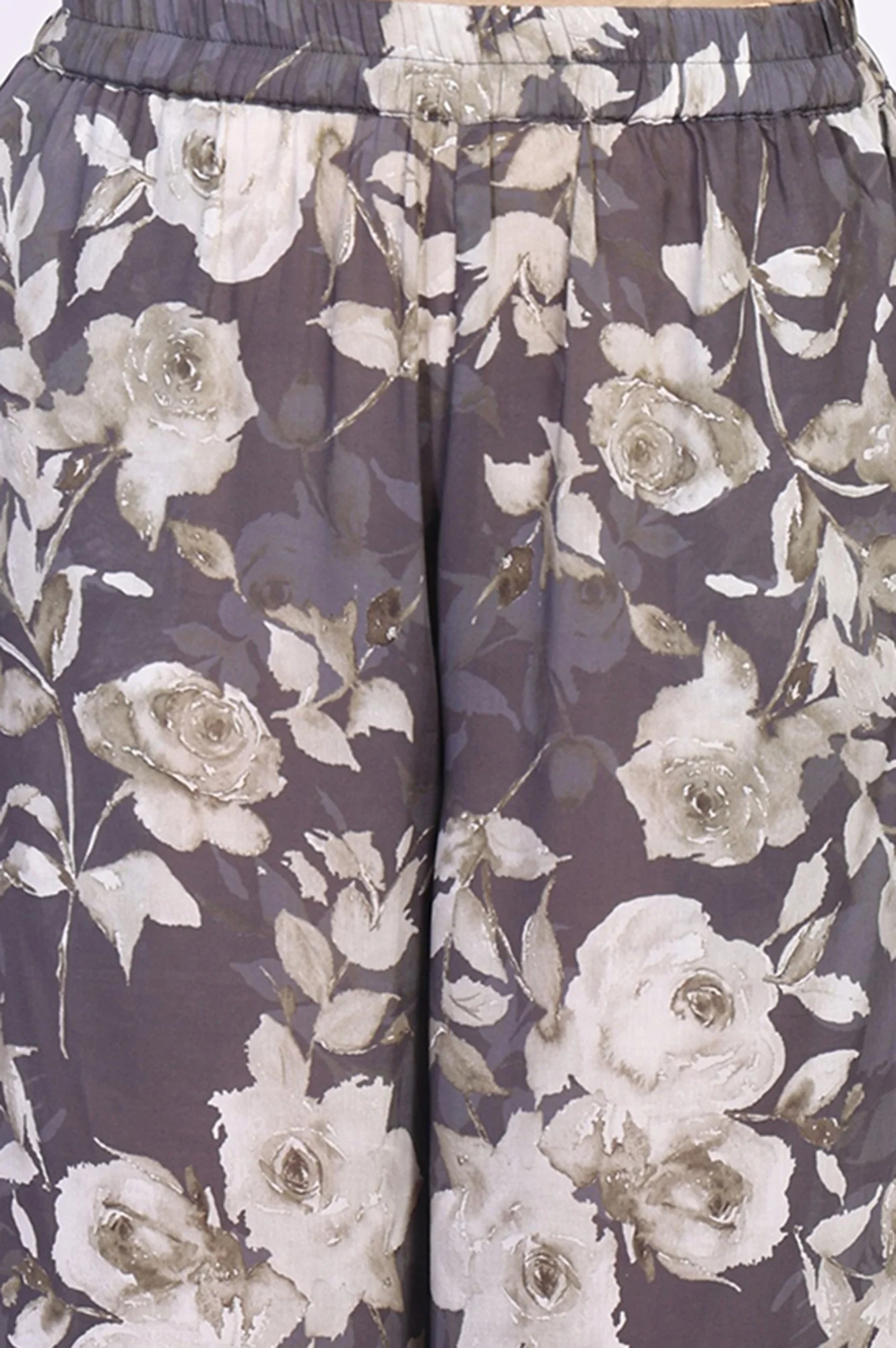 Grey Floral Printed Cotton Blend Straight Kurta with Salwar Co-ord Set - Image 6
