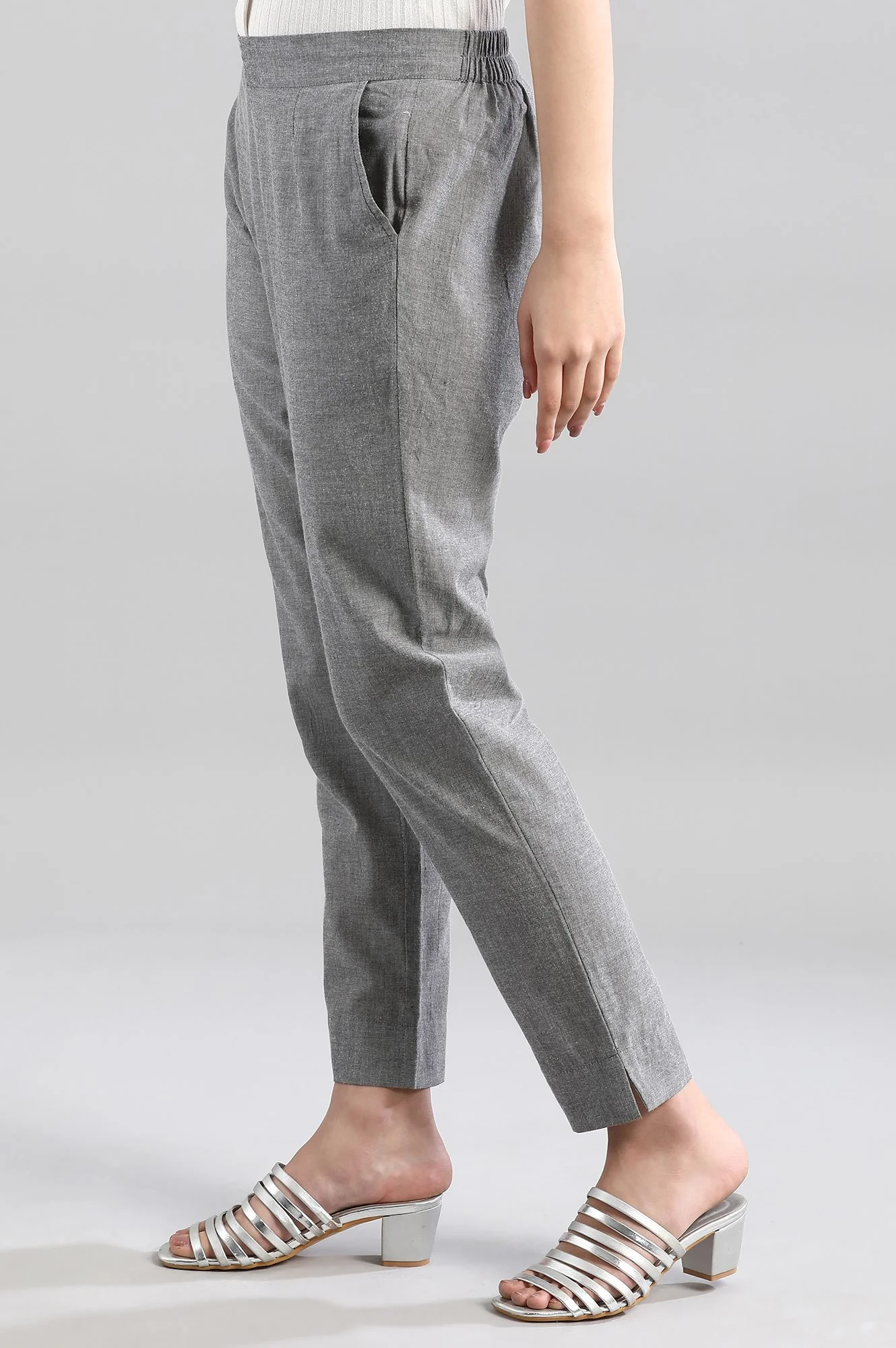 Grey Sequins Embellished Straight Kurta and Trouser Set - Image 5