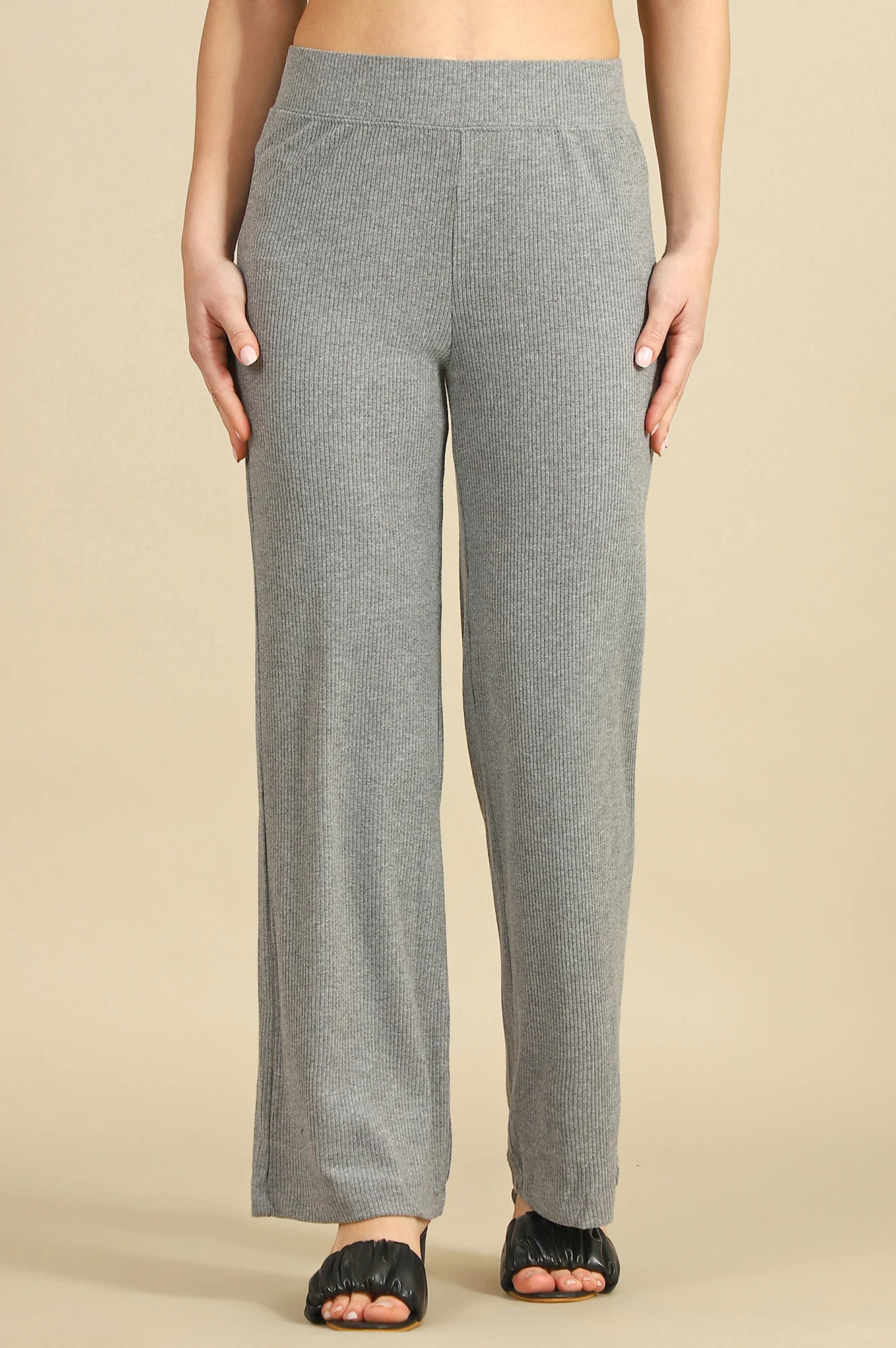 Grey Solid Straight Fit Pants With Slip On Closure - Image 2