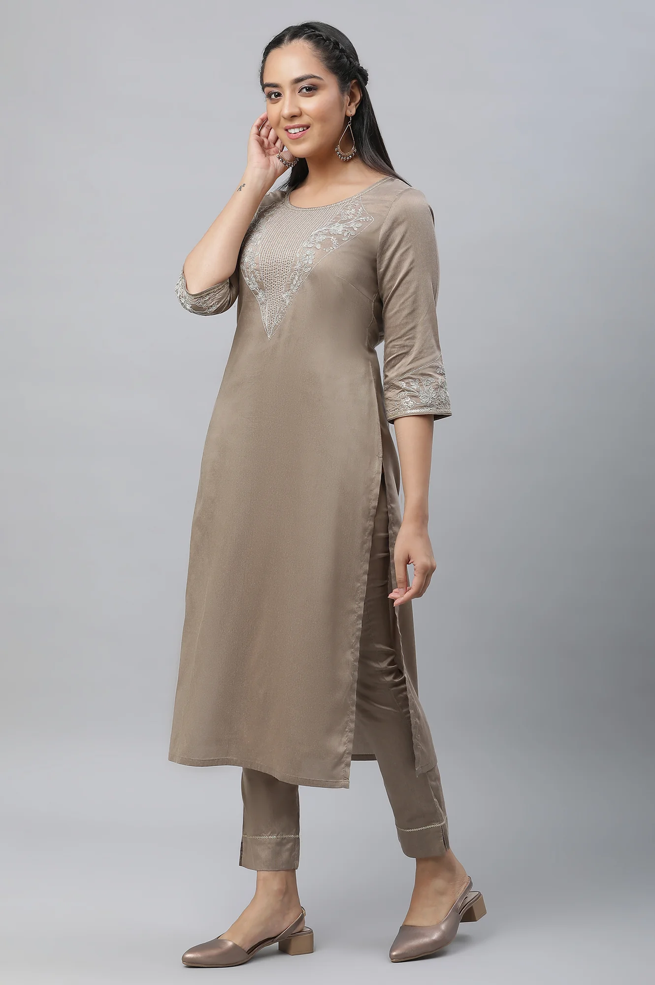 Greyish Gold Toned Brown Festive Kurta, Pants & Dupatta Set - Image 3