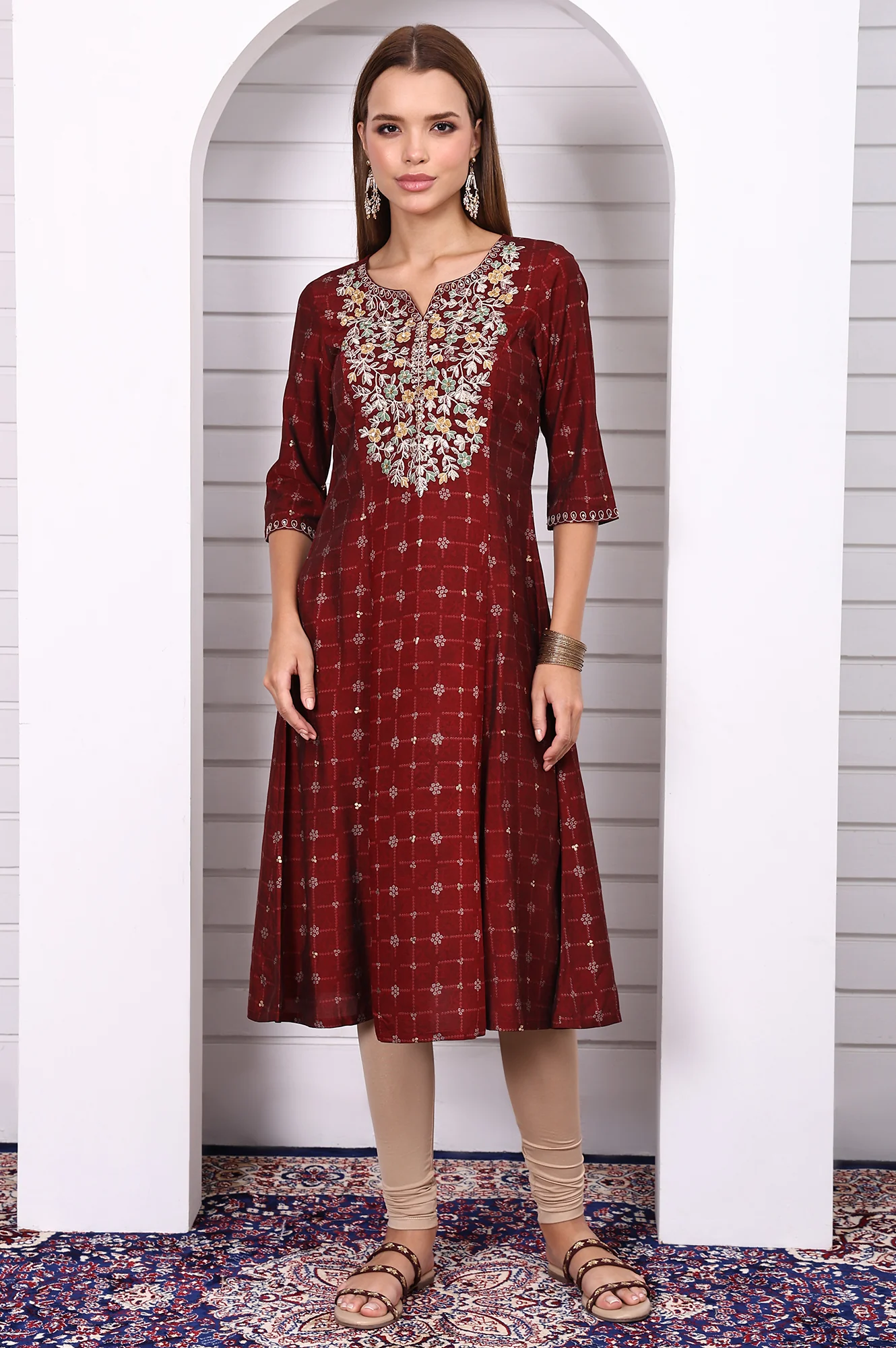 Maroon Abstract Printed Gotta Patti A-line Kurta - Image 2