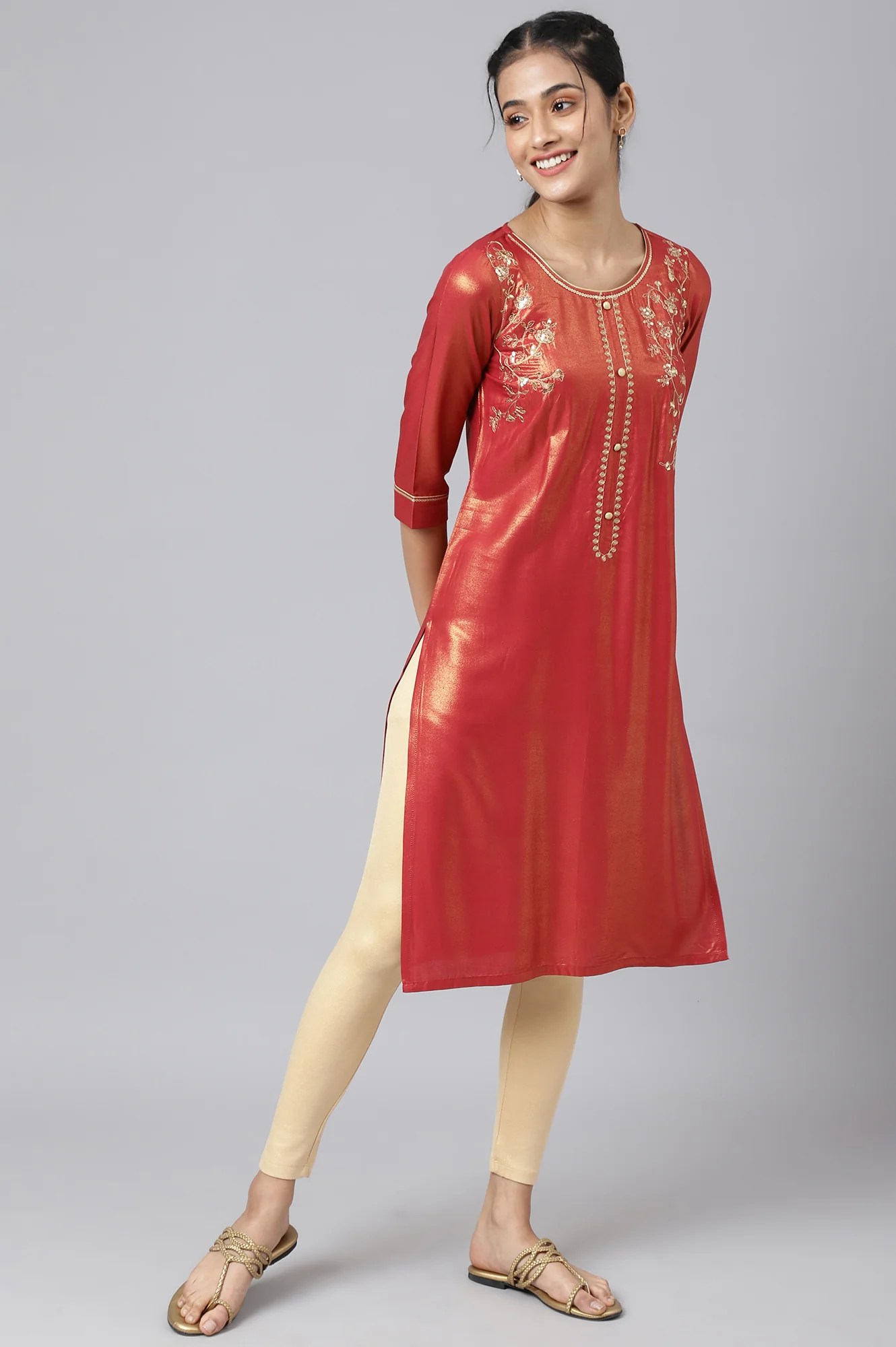 Maroon Asymmetrical Liva Kurta With Zari Embroidery - Image 5
