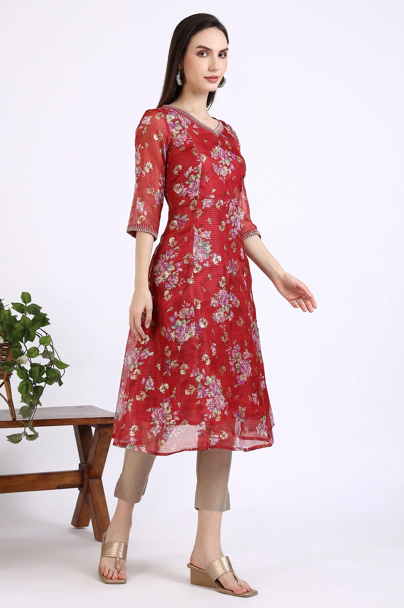 Maroon Foil Floral Printed Kota Flared Kurta with Zari Embroidery - Image 6