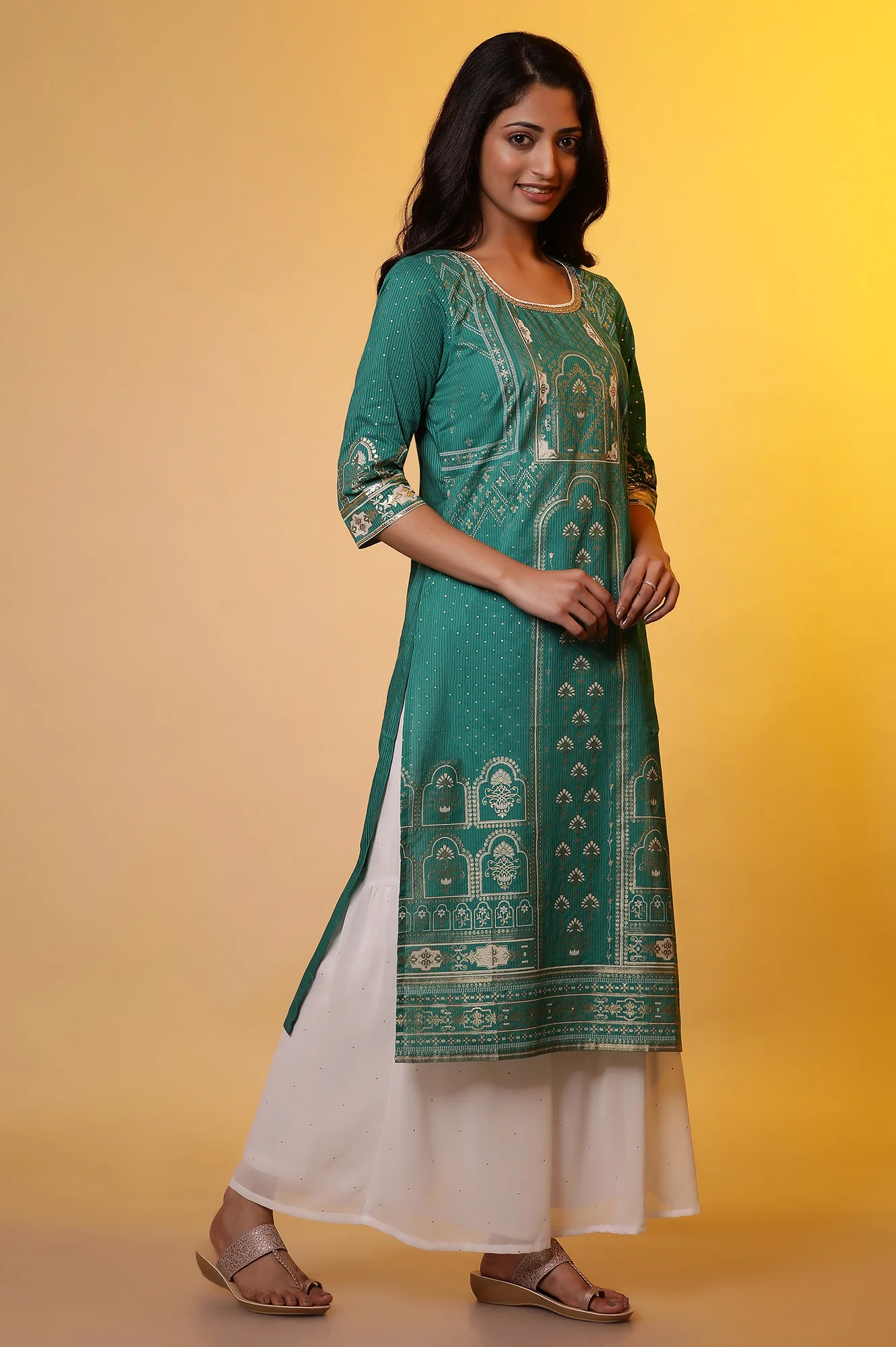 Maroon Foil Printed Kurta with Sequin Detailing - Image 6