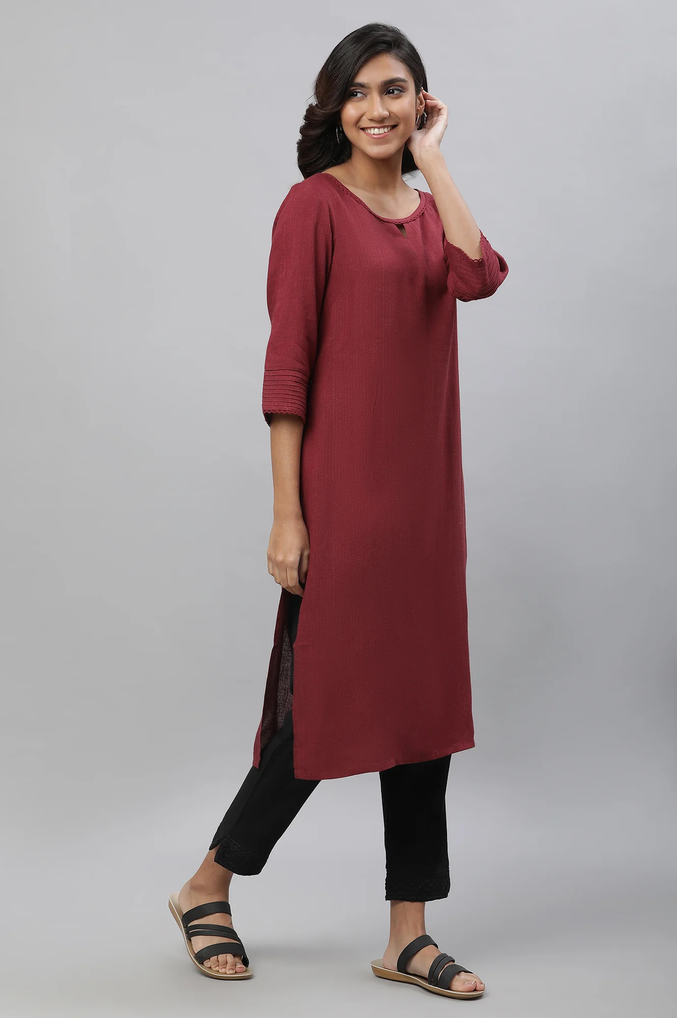 Maroon Solid Lace Trim Straight Rayon Kurta - Image 5