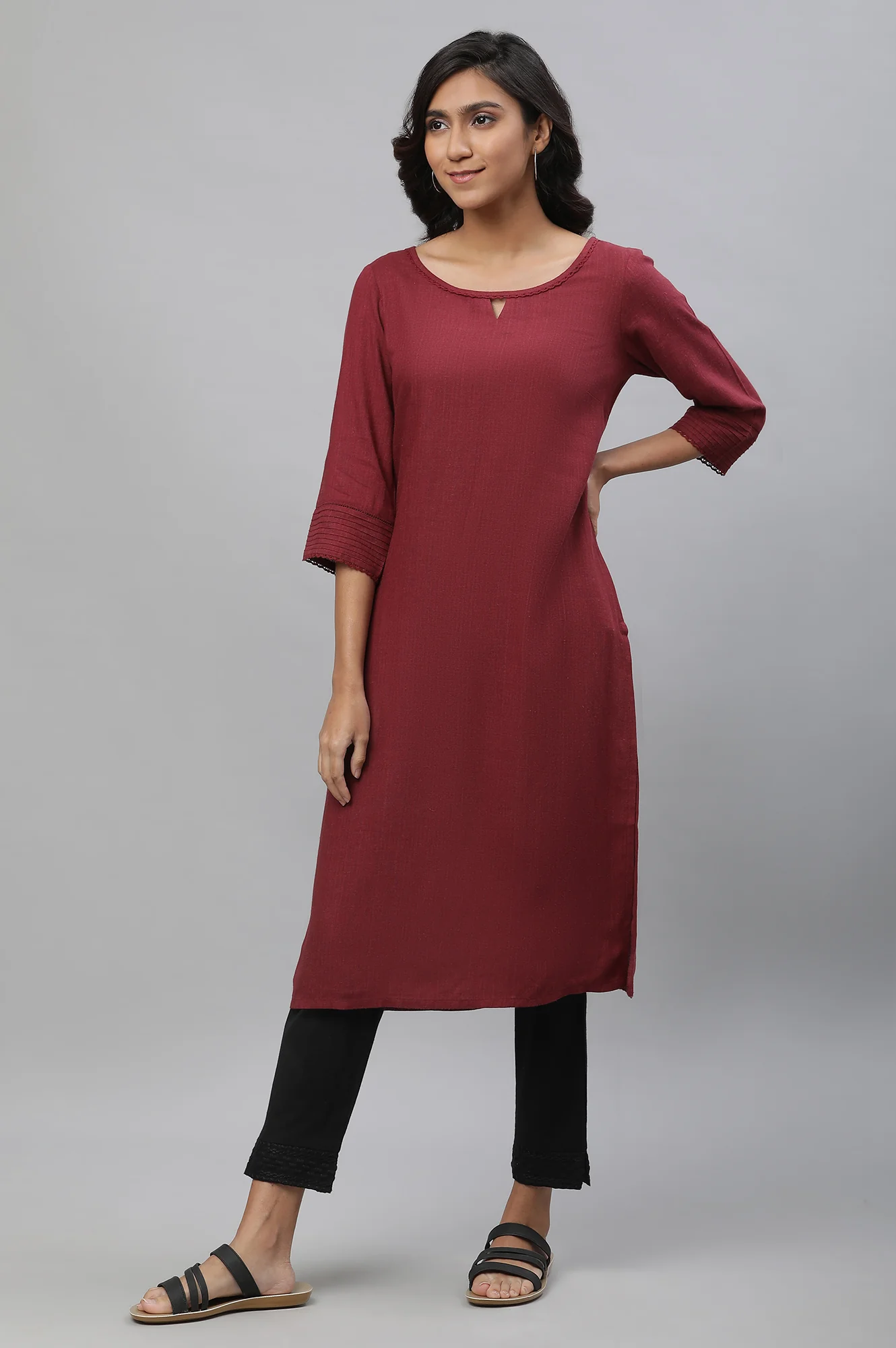 Maroon Yarn Dyed Straight Kurta - Image 3