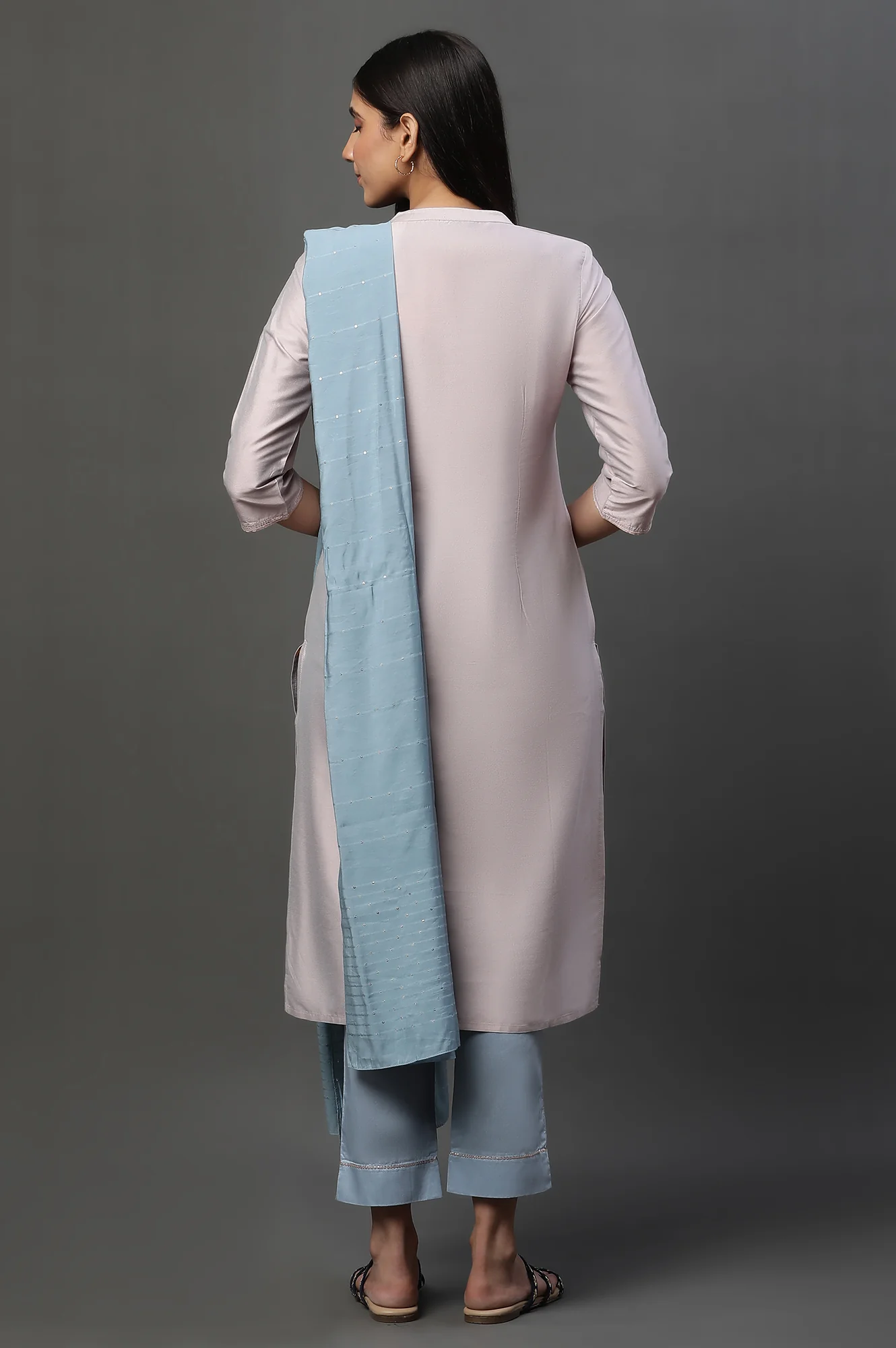Mauve Pink Embroidered Kurta, Pants and Dupatta Set - Image 4
