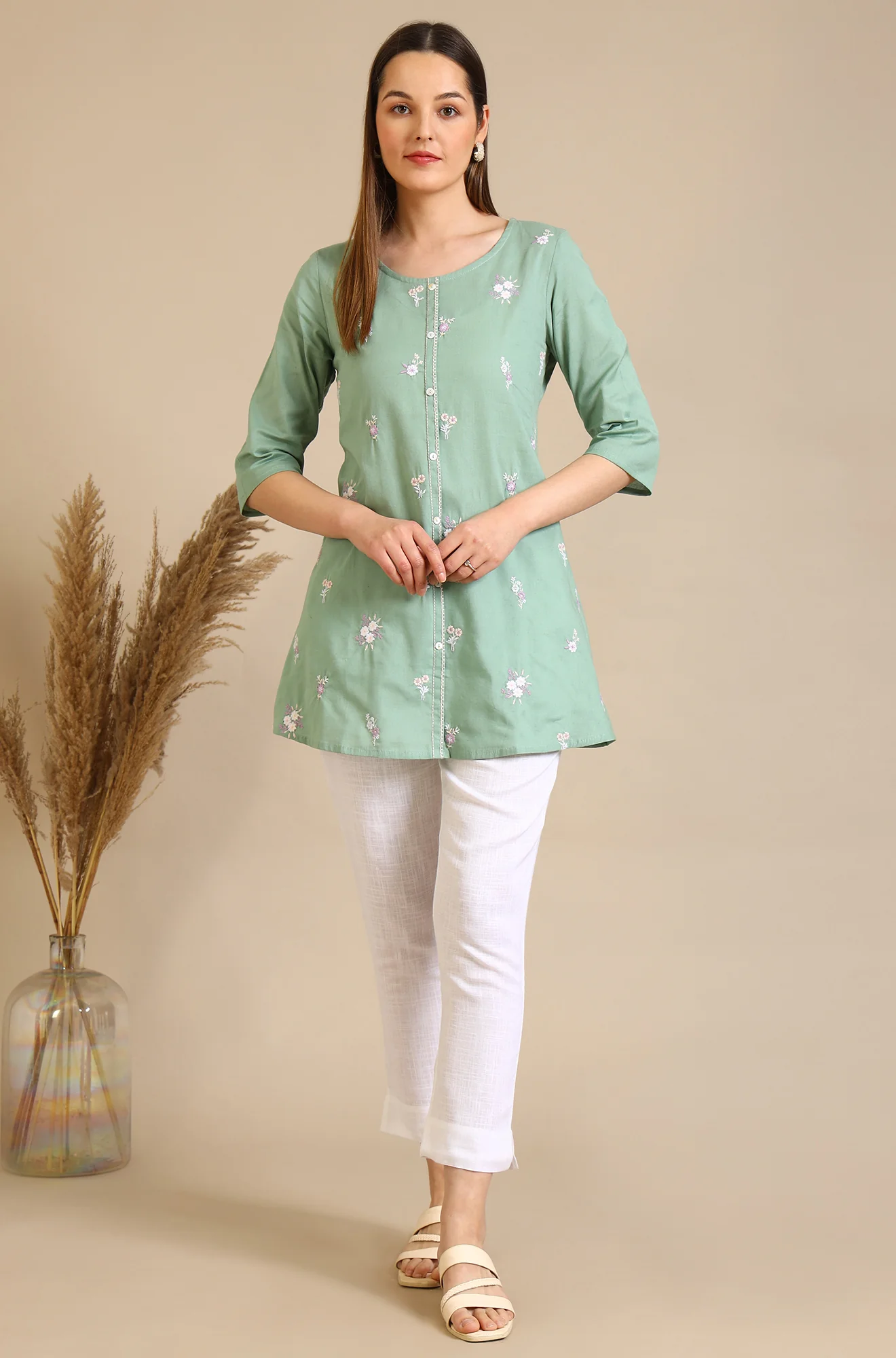 Green Solid Straight Cotton Blend Kurti - Image 2