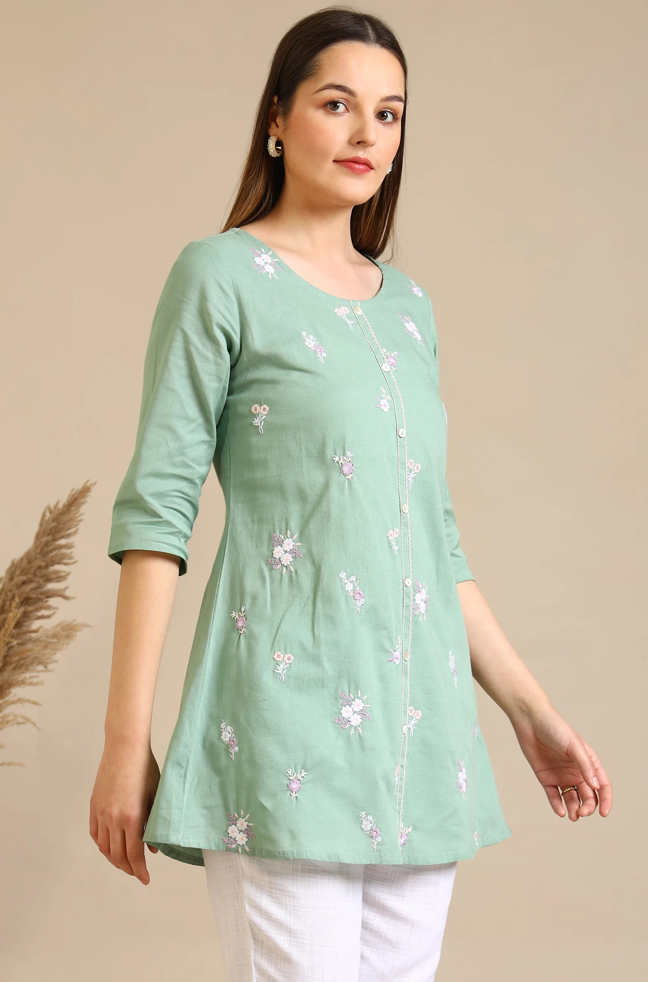 Green Solid Straight Cotton Blend Kurti - Image 7