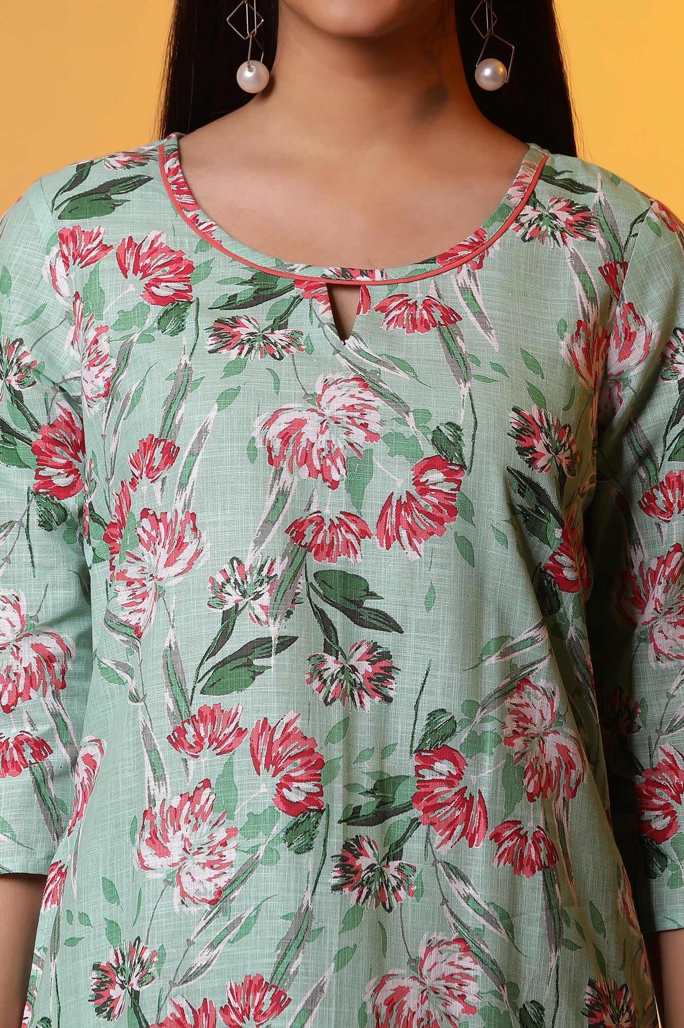 Mist Green Floral Straight Kurta and Parallel Pants Set - Image 6