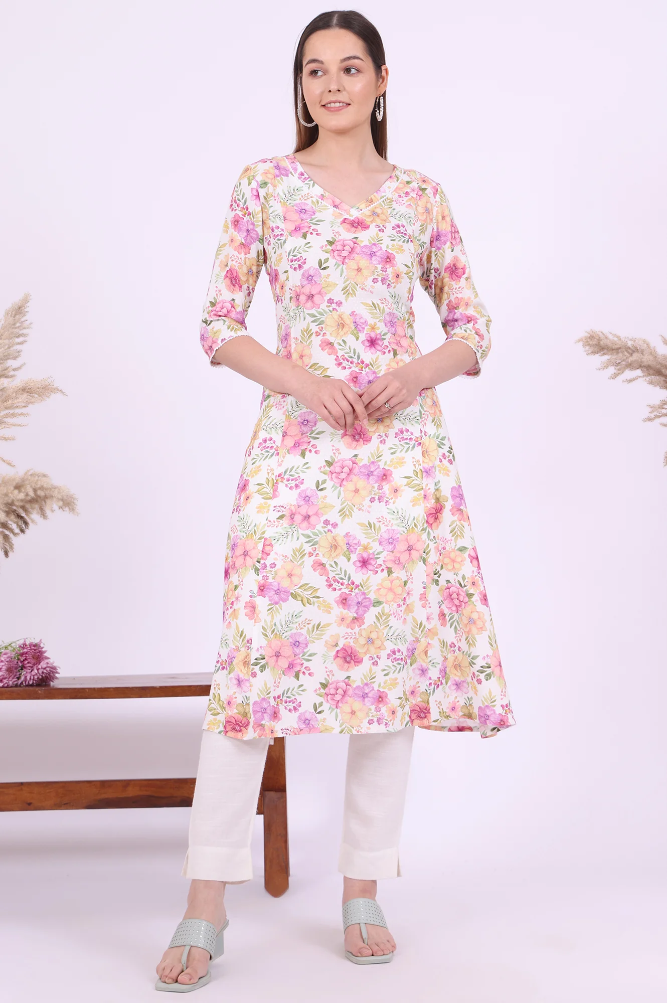 Multicolour Printed A-Line Rayon Kurta - Image 2