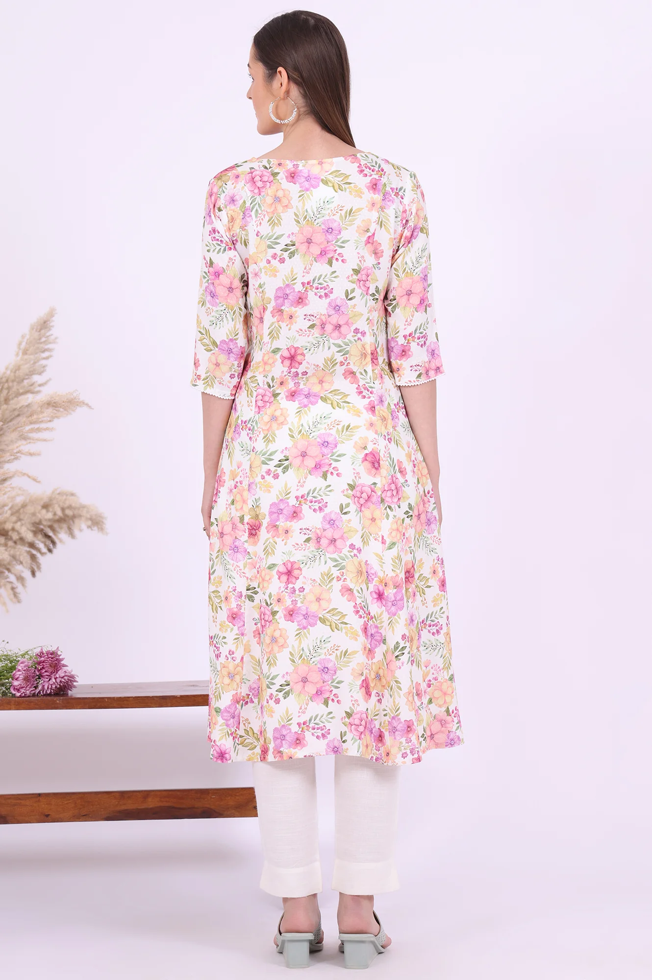 Multicolour Printed A-Line Rayon Kurta - Image 6