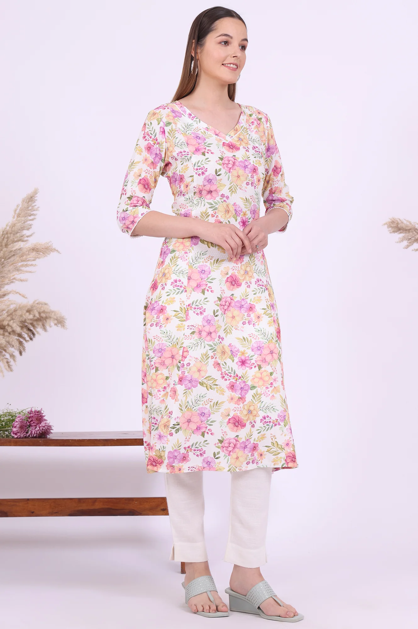 Multicolour Printed A-Line Rayon Kurta - Image 7