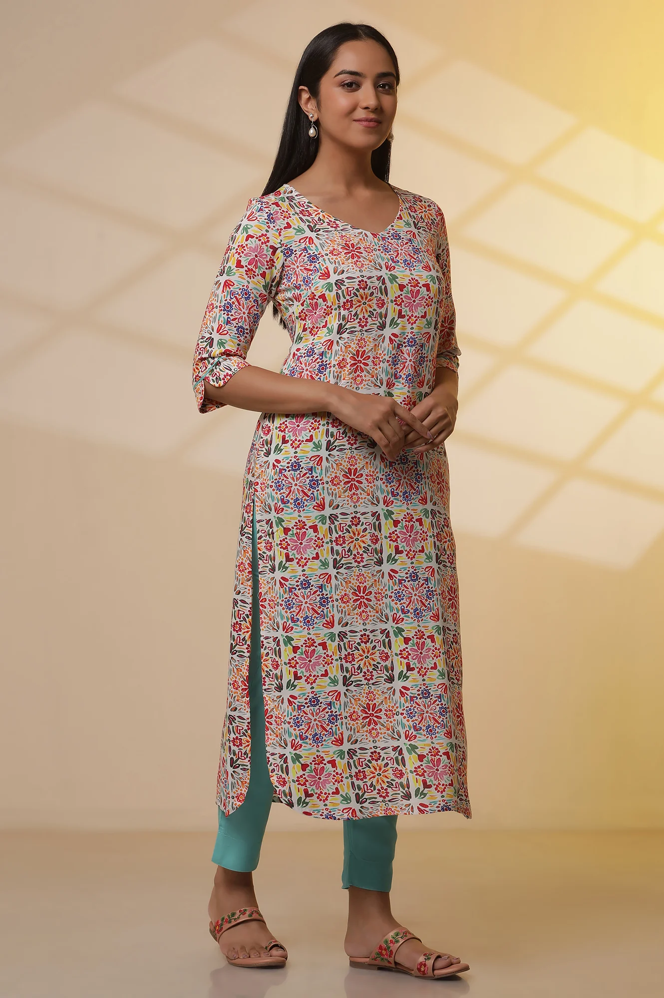Multi-coloured Printed Kurta, Pants and Dupatta Set - Image 5