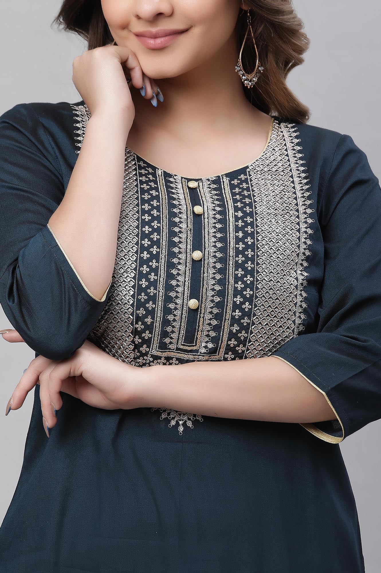 Navy Blue Embroidered Zari Work Straight Woven Kurta - Image 6
