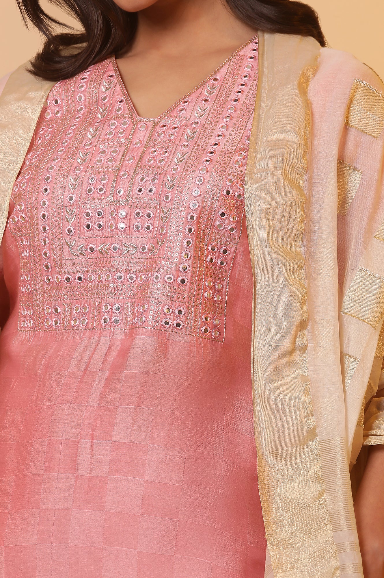 Off White Dyed Yarn-Dyed Tassel Woven Dupatta - Image 4