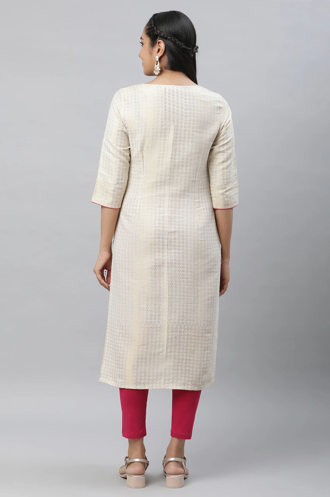 Off-White Embellished Kurta - Image 4