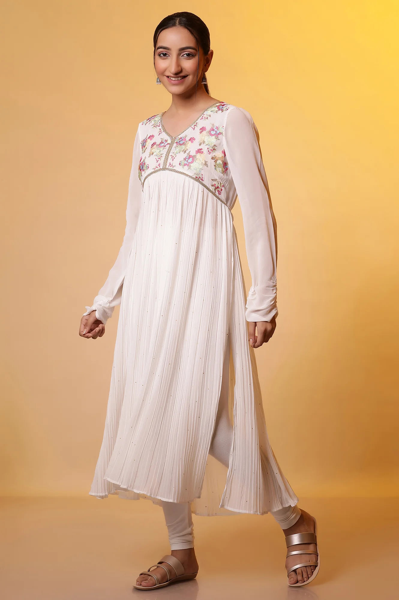 Off-white Embroidered High-Slits Kurta, Tights and Dupatta Set - Image 3
