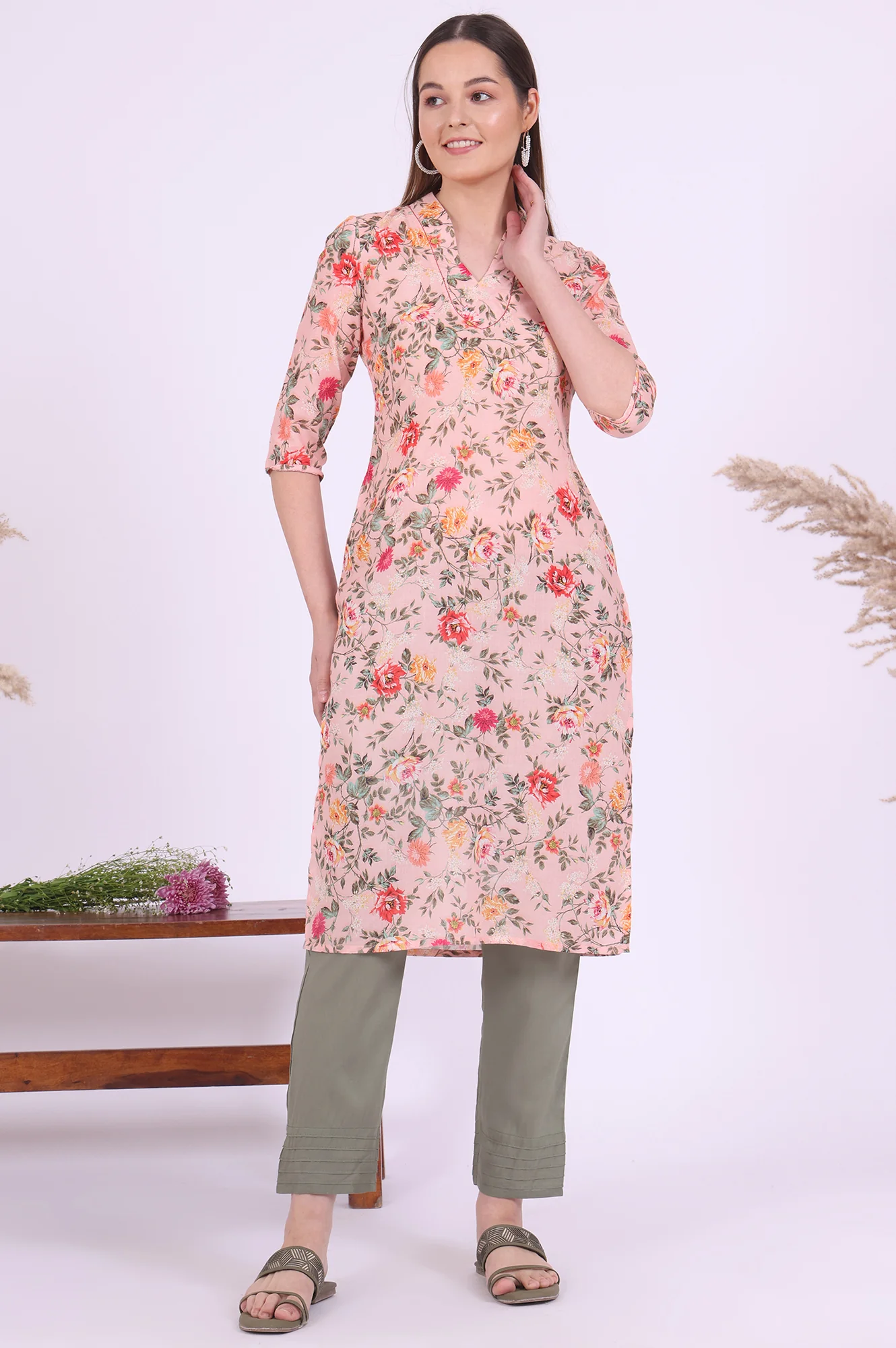 Peach Floral Printed Straight Kurta - Image 3