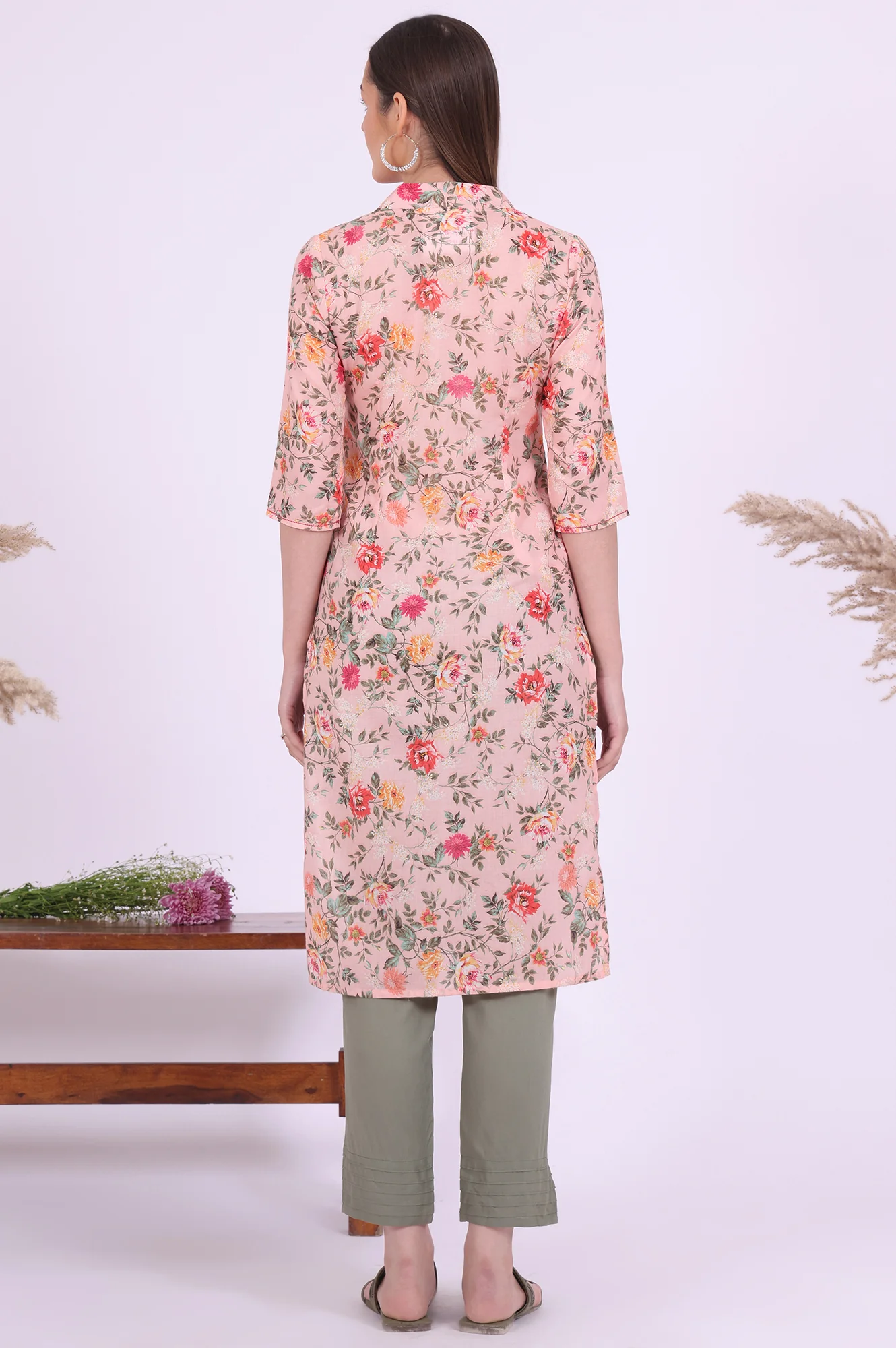 Peach Floral Printed Straight Kurta - Image 6