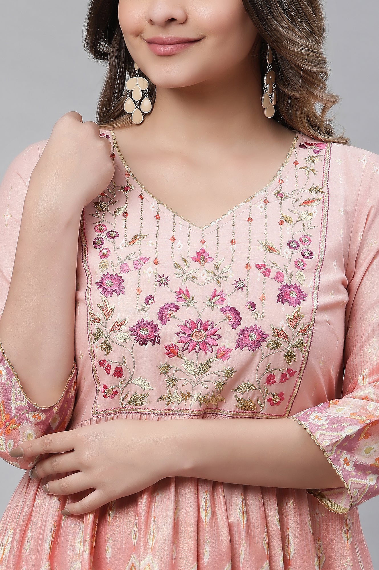 Peach Ombre Tiered Zari Embroidered Festive Kurta - Image 6