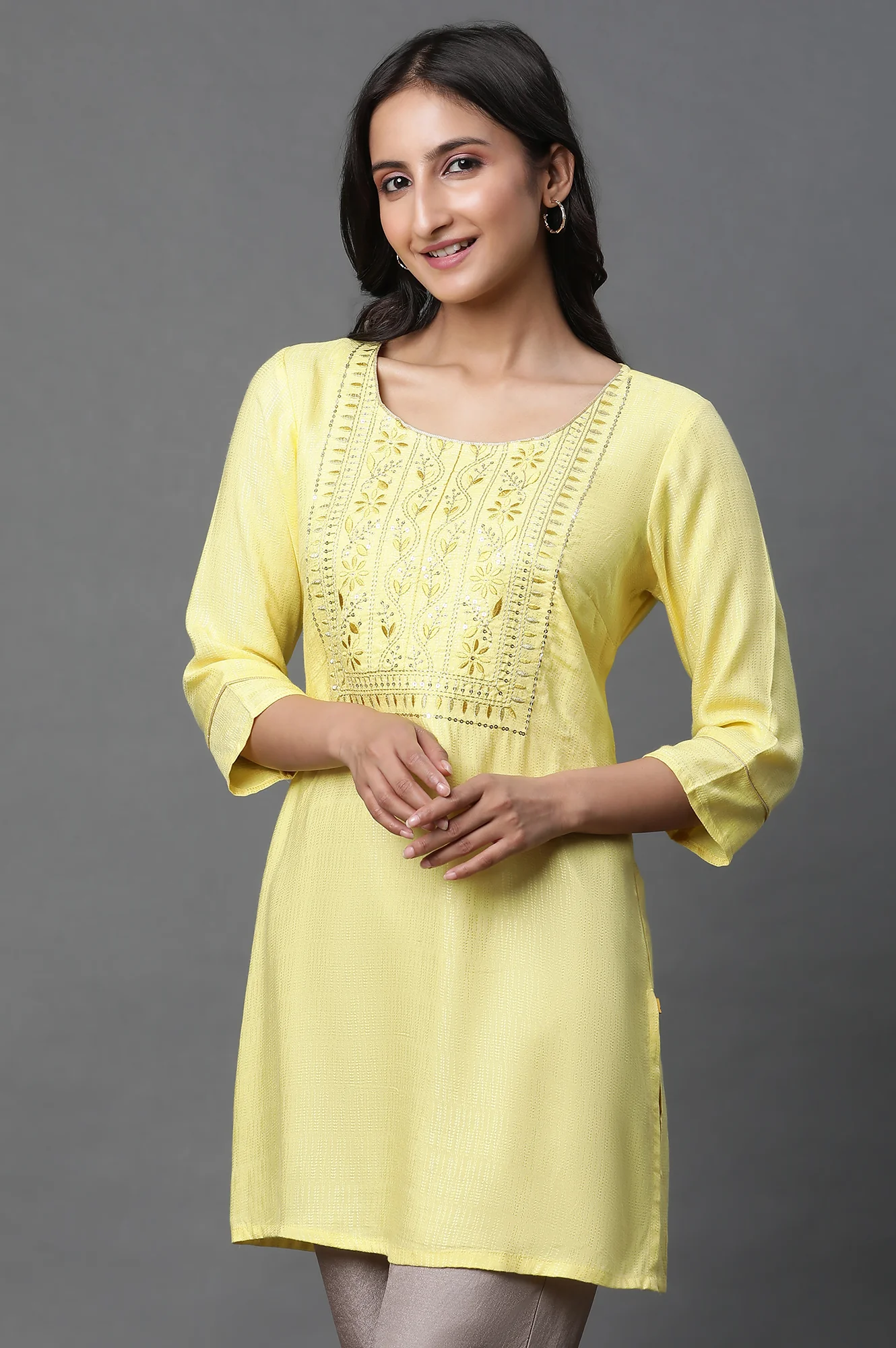 Peach Zari Embroidered Kurti - Image 2