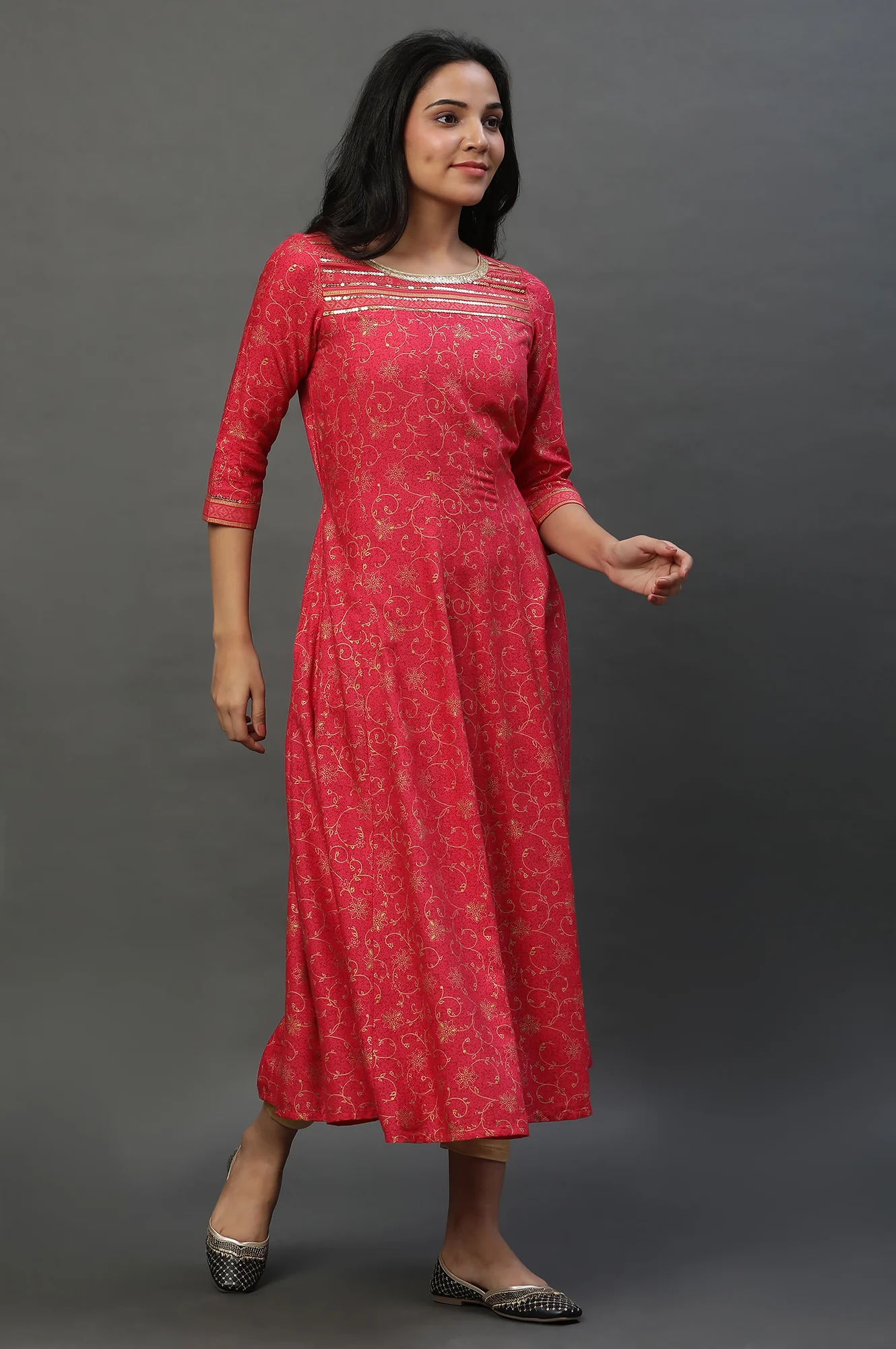 Pink A-libe Floral Printed Embellished Kurta - Image 5