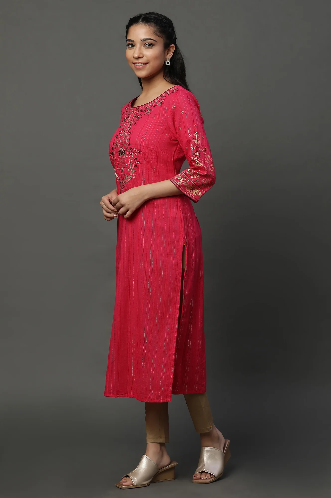 Pink and Wine Foil Printed Festive Kurta - Image 3