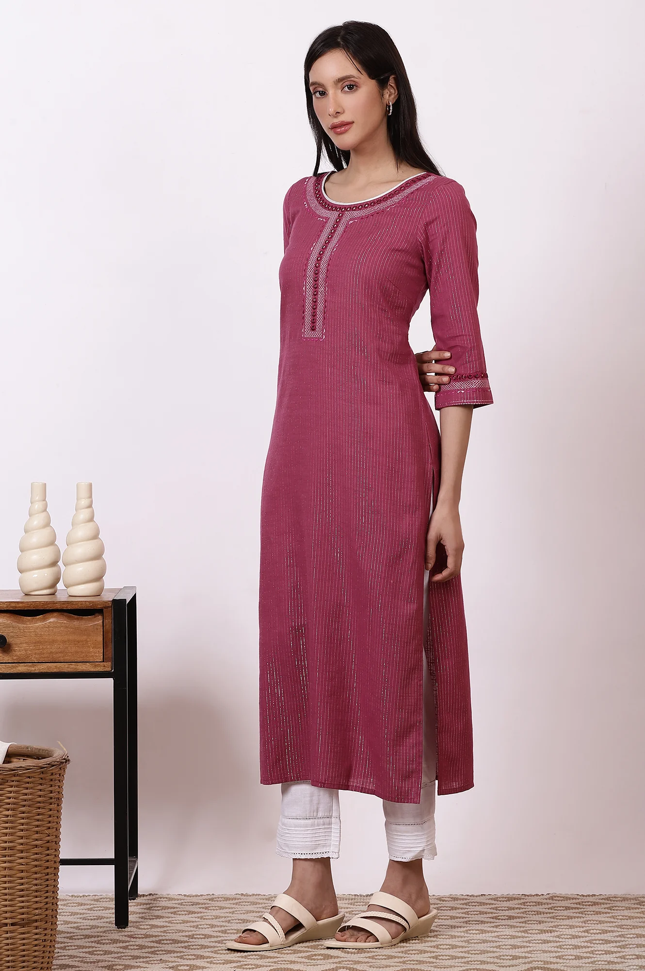 Pink Embroidered Cotton Lurex Kurta and Pants Set - Image 4