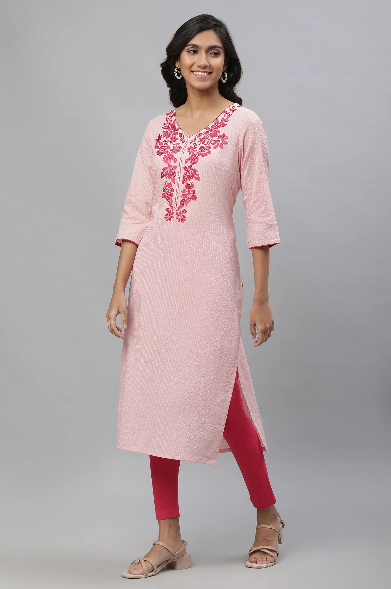 Pink Embroidered Textured Cotton Kurta - Image 3