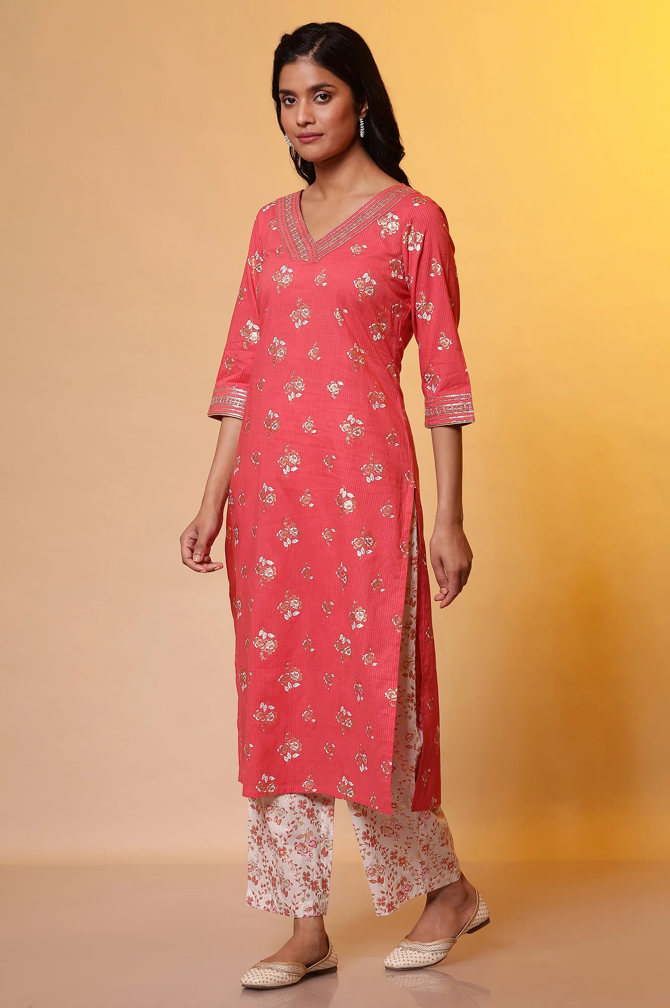 Pink Floral Foil Printed Kurta, Palazzo and Dupatta Set - Image 4