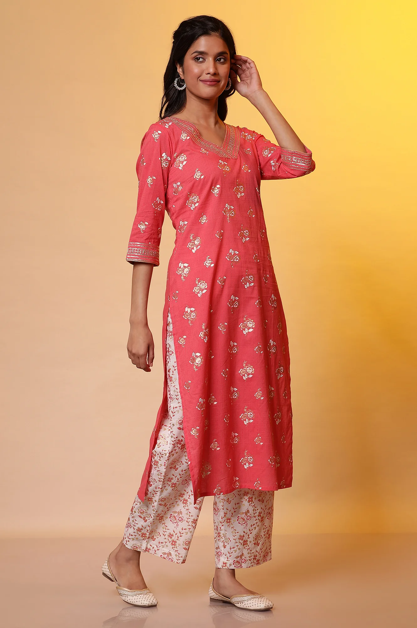 Pink Floral Foil Printed Kurta, Palazzo and Dupatta Set - Image 6