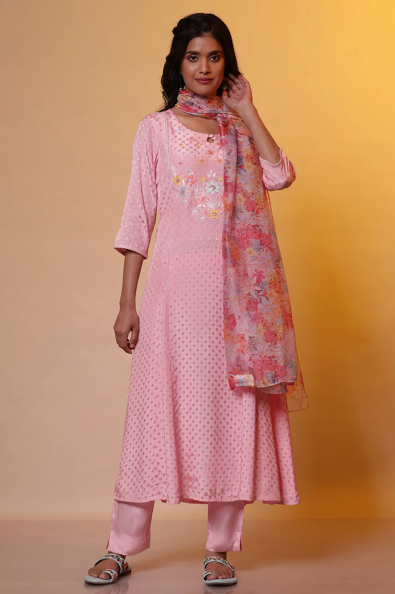 Pink Floral Printed Flared Kurta, Pants and Dupatta Set - Image 2