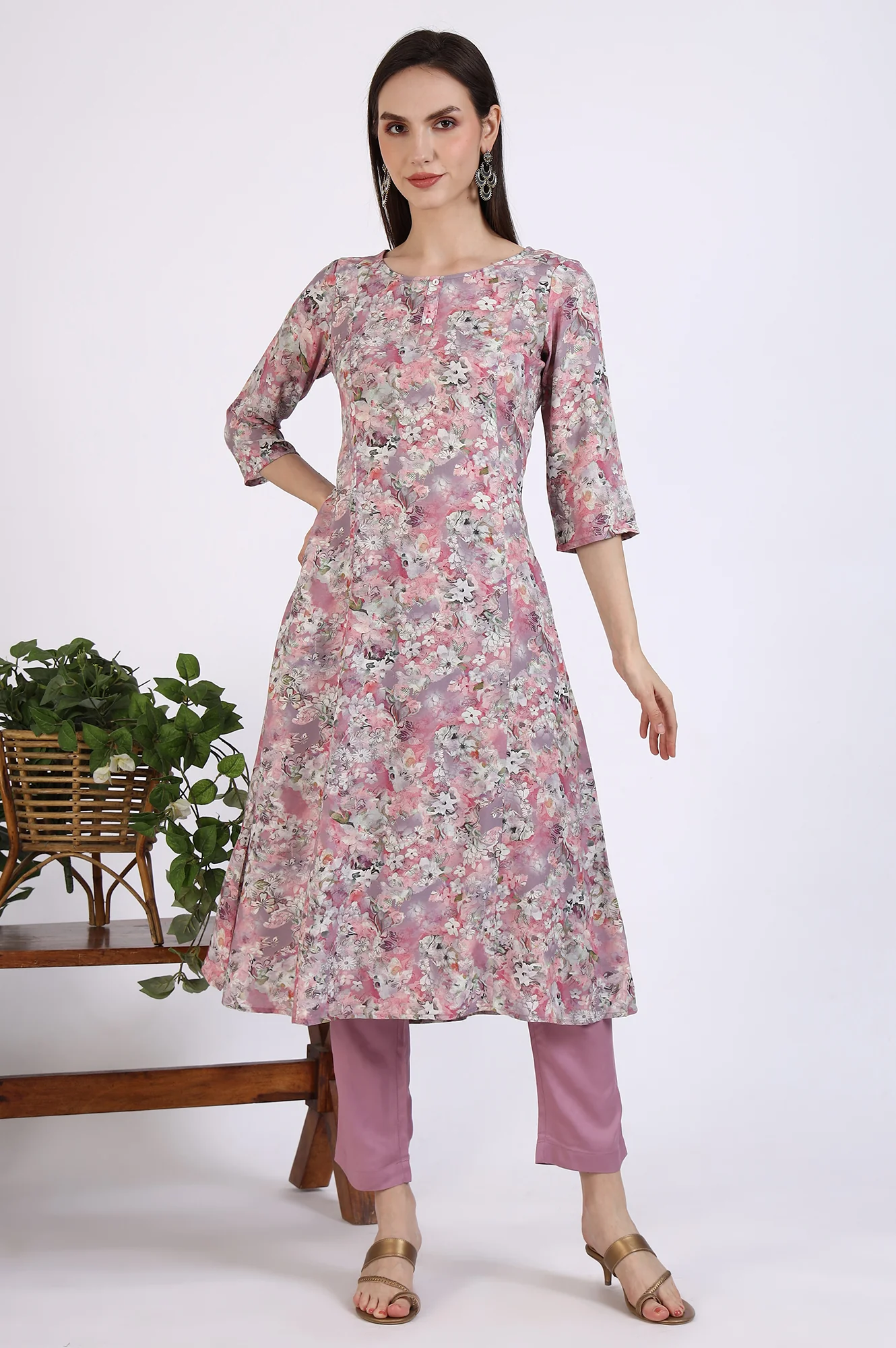 Pink Floral Printed Rayon A-line Kurta and Pants Co-ord Set - Image 3