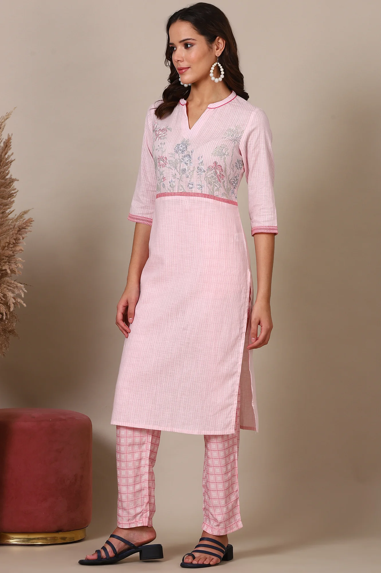 Pink Floral Printed Straight Kurta, Palazzo and Dupatta Set - Image 4