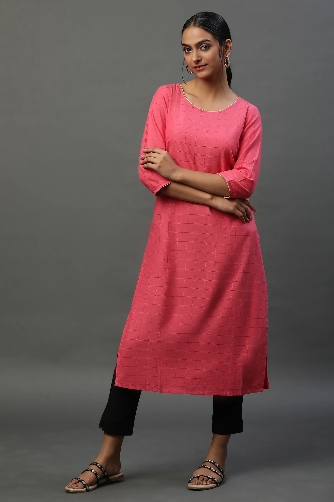 Pink Round Neck Printed Kurta - Image 2