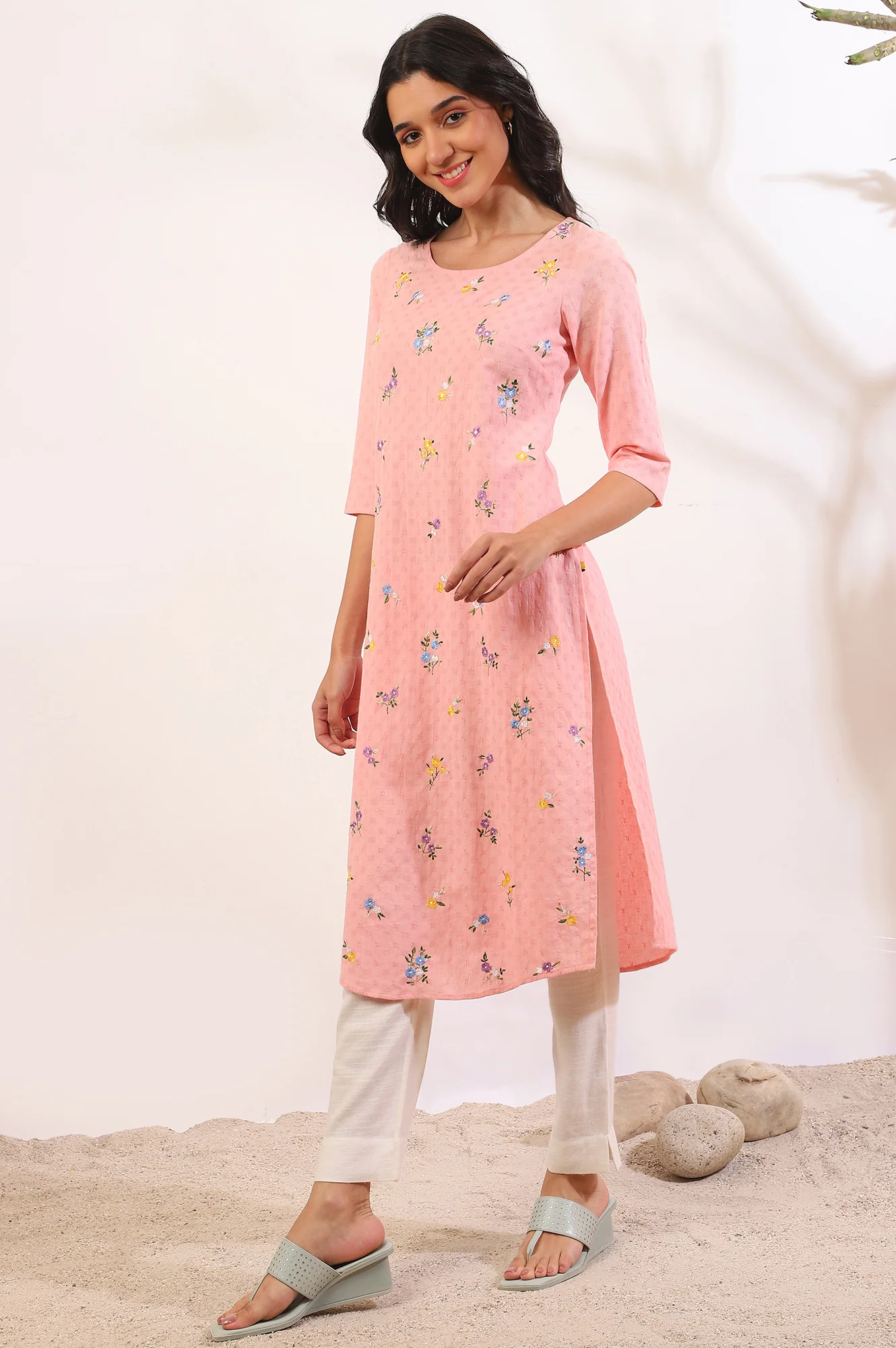 Pink Solid Zari Straight Pure Cotton Kurta - Image 5