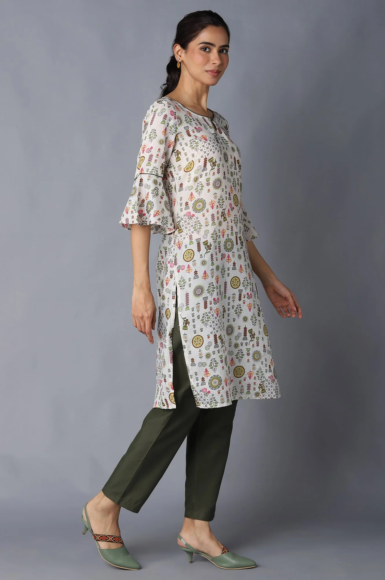 Aure Collection By Aurelia Natural Floral Print kurta With Olive Trousers - Image 4