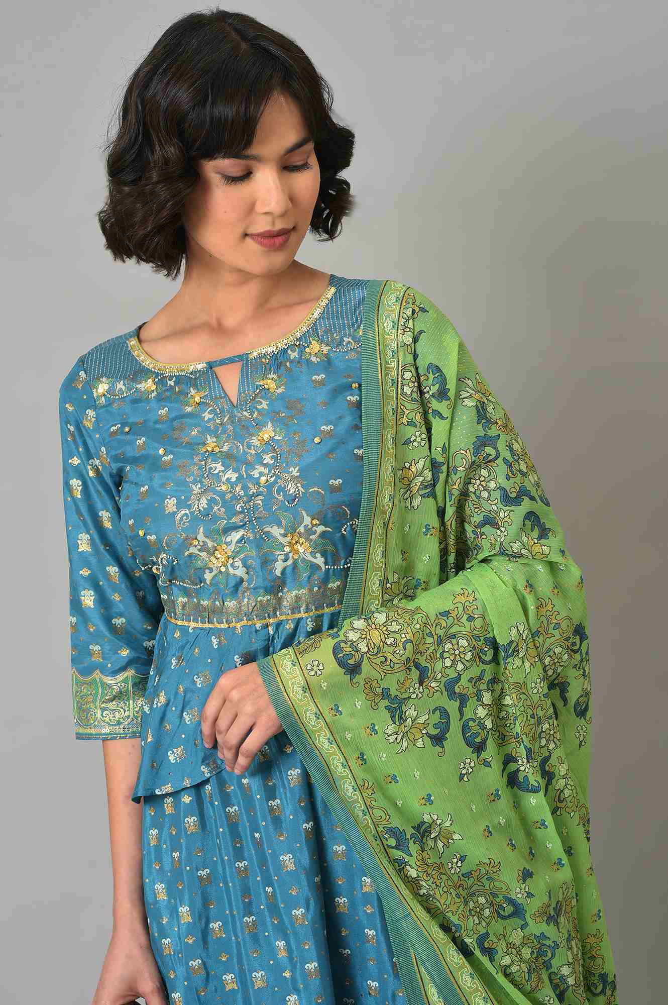 Aurelia Ocean Death kurta Flared Skirt Dupatta - Image 5