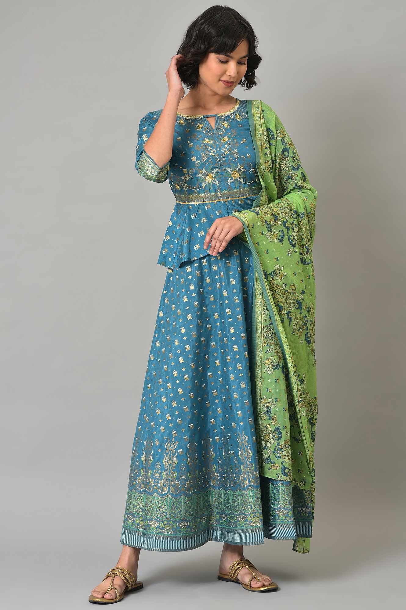 Aurelia Ocean Death kurta Flared Skirt Dupatta - Image 9