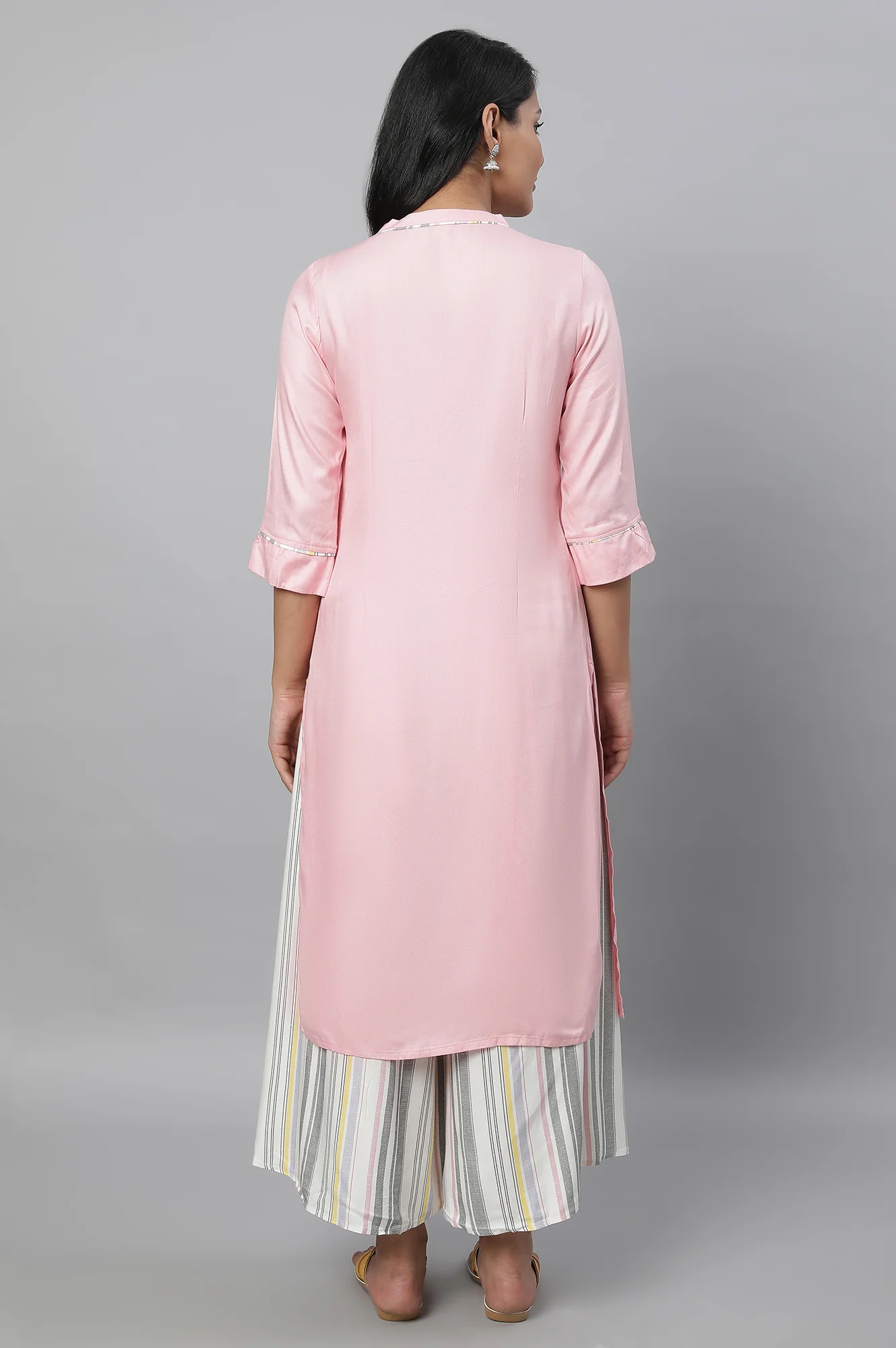 Baby Pink Solid kurta & Culottes Set - Image 2