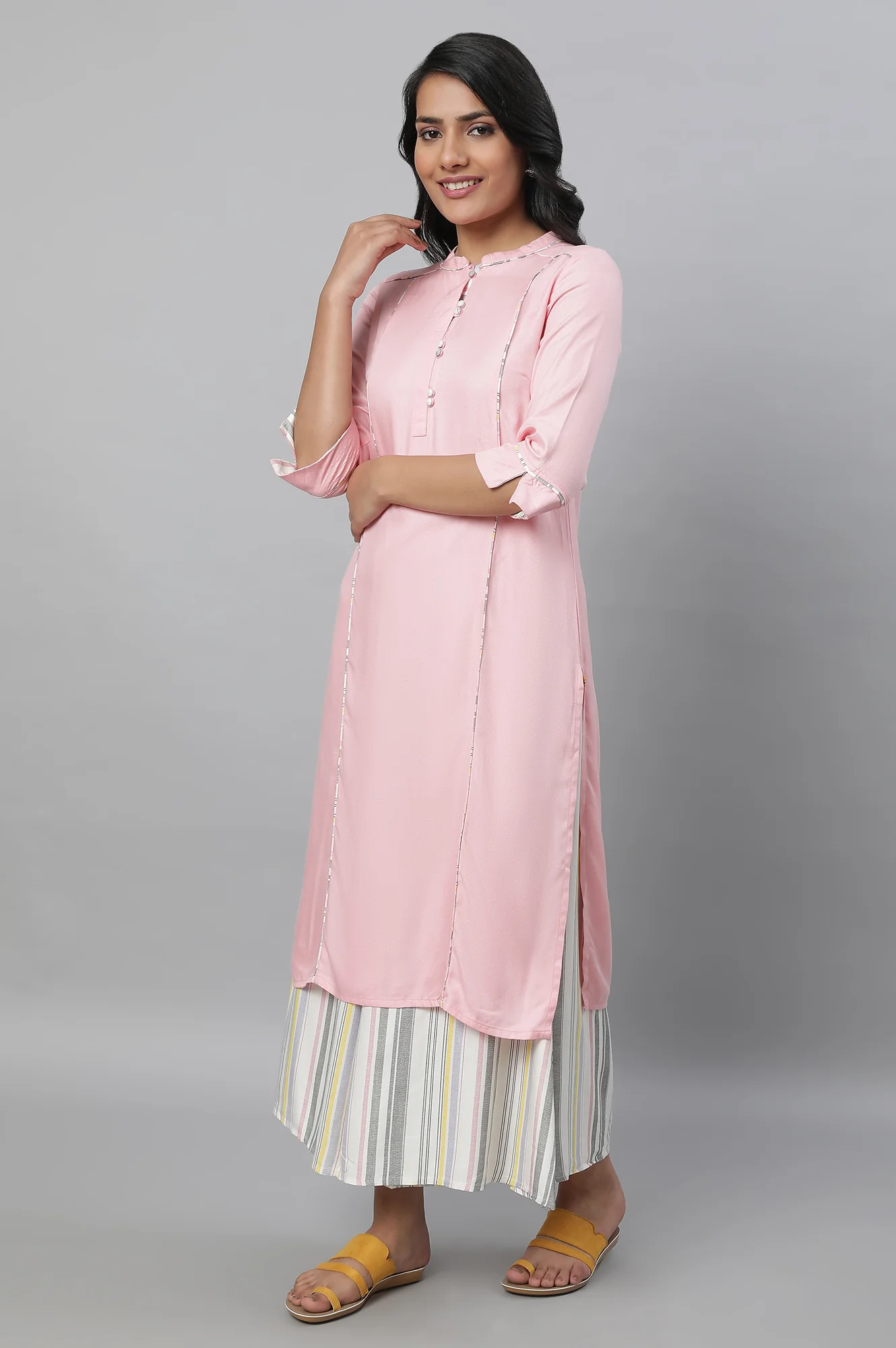 Baby Pink Solid kurta & Culottes Set - Image 3