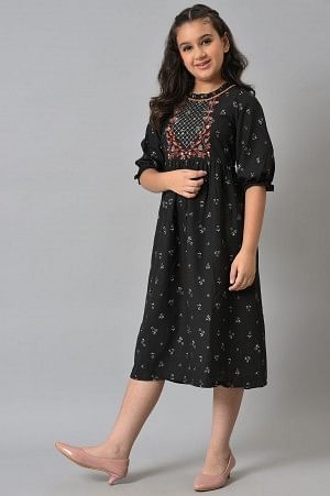 Black Embroidered Floral Print Flared Dress - Image 3