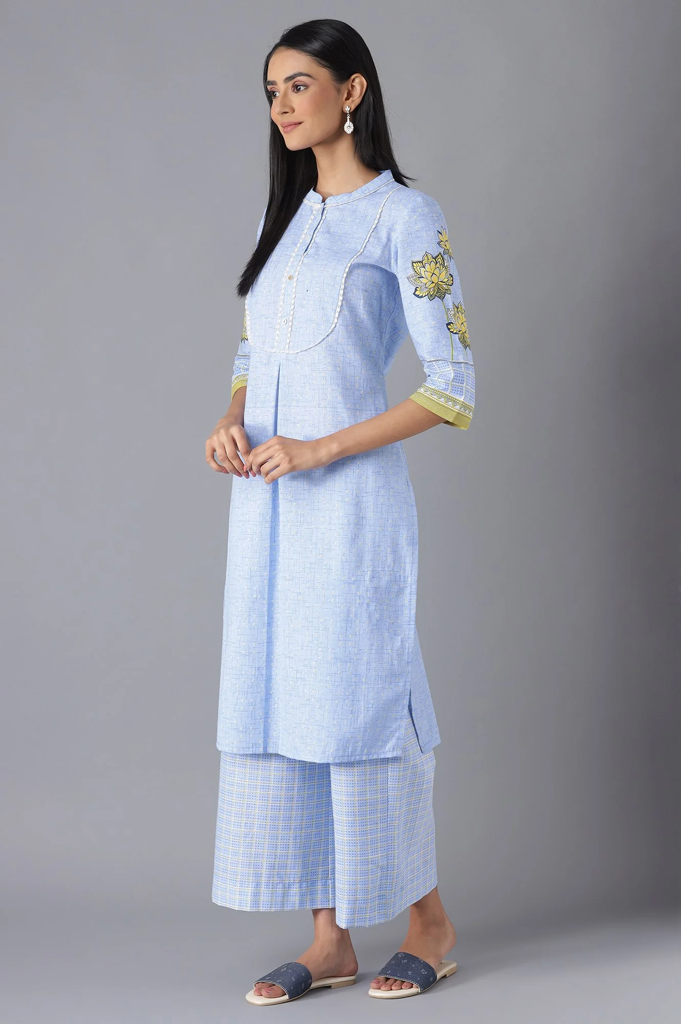 Black Ethnic Festive kurta and Palazzo Set - Image 3