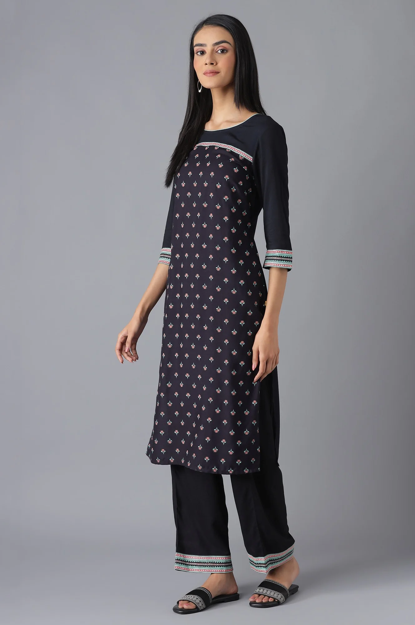 Black Ethnic Festive kurta and Palazzo Set - Image 3